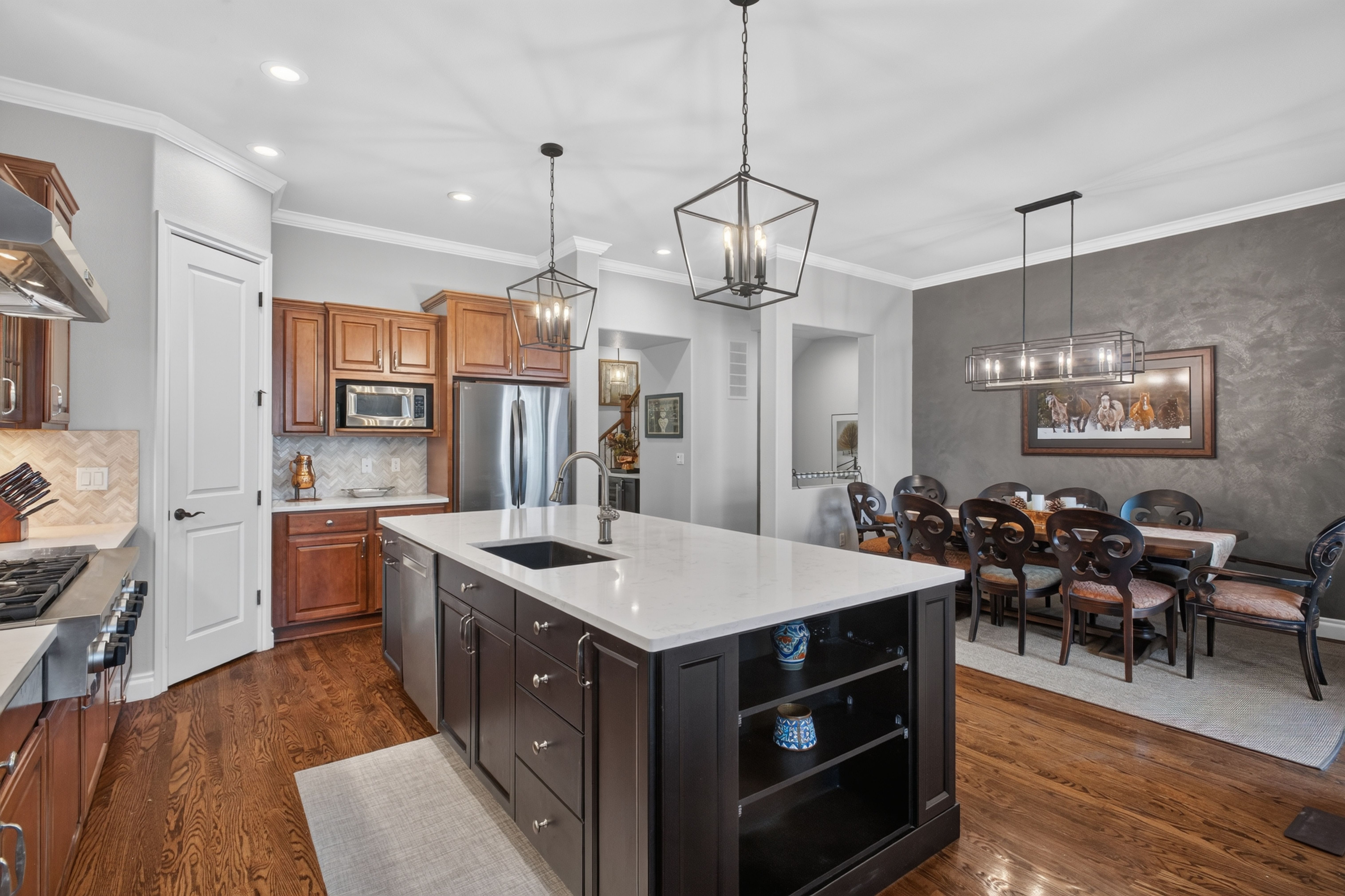  Turn-Key Lone Tree Luxury: Renovated Home with Chef