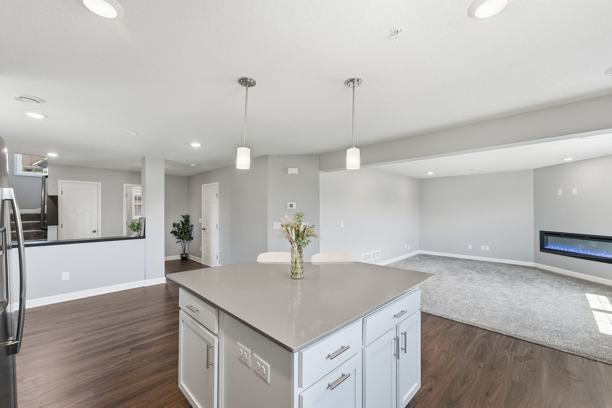  Refined Victoria Townhome with Exceptional Modern Style - 物件實景