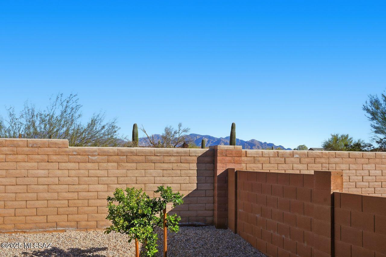 Marana, Arizona, 85742, United States, 4 Bedrooms Bedrooms, ,3 BathroomsBathrooms,Residential,For Sale,2003144