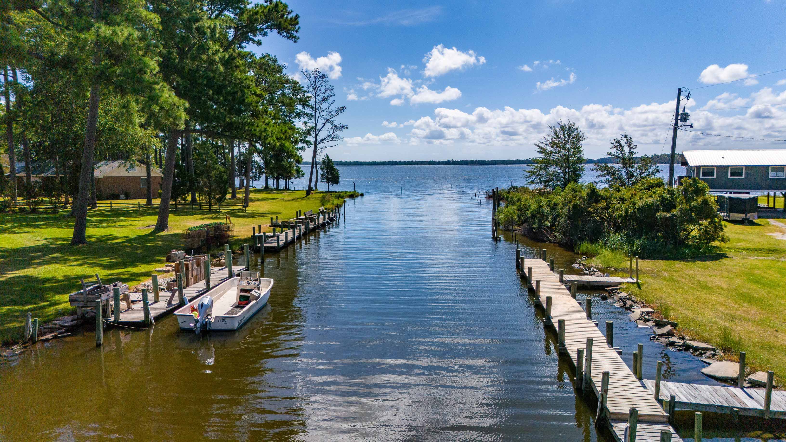 Aurora, North Carolina, 27806, United States, 3 Bedrooms Bedrooms, ,2 BathroomsBathrooms,Residential,For Sale,1973903