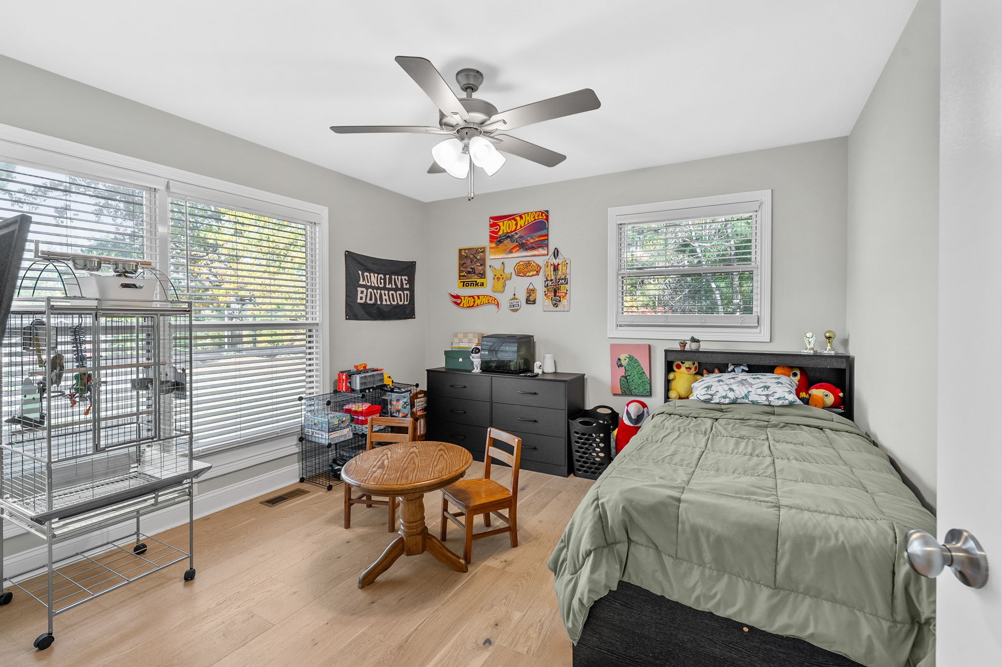 Clarksville, Tennessee, 37040, United States, 4 Bedrooms Bedrooms, ,3 BathroomsBathrooms,Residential,For Sale,1988852