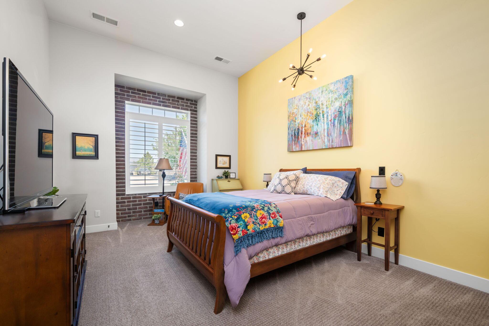 Hurricane, Utah, 84737, United States, 6 Bedrooms Bedrooms, ,6 BathroomsBathrooms,Residential,For Sale,1977381