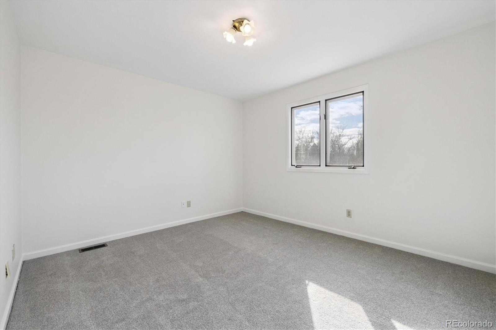 Sedalia, Colorado, 80135, United States, 4 Bedrooms Bedrooms, ,2 BathroomsBathrooms,Residential,For Sale,1998978