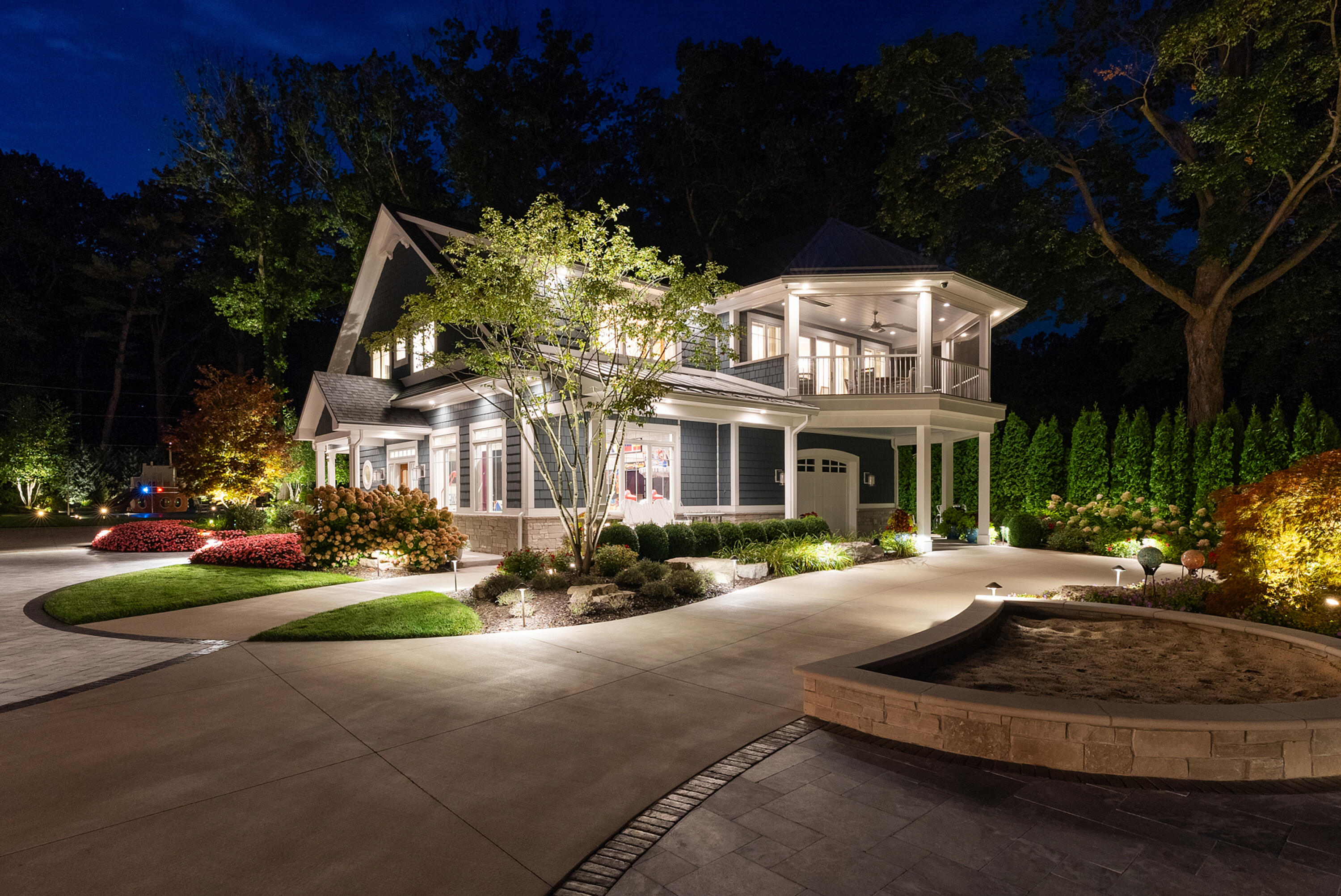 Holland, Michigan, 49424, United States, 9 Bedrooms Bedrooms, ,12 BathroomsBathrooms,Residential,For Sale,1806081