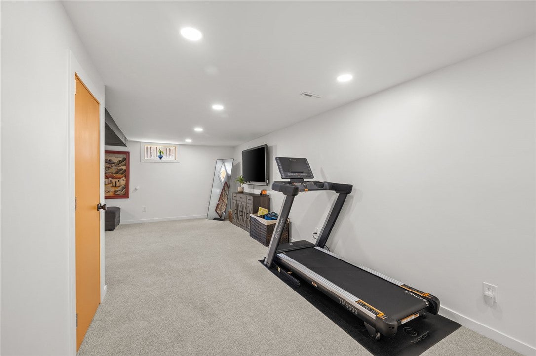 Billings, Montana, 59102, United States, 4 Bedrooms Bedrooms, ,4 BathroomsBathrooms,Residential,For Sale,2048926