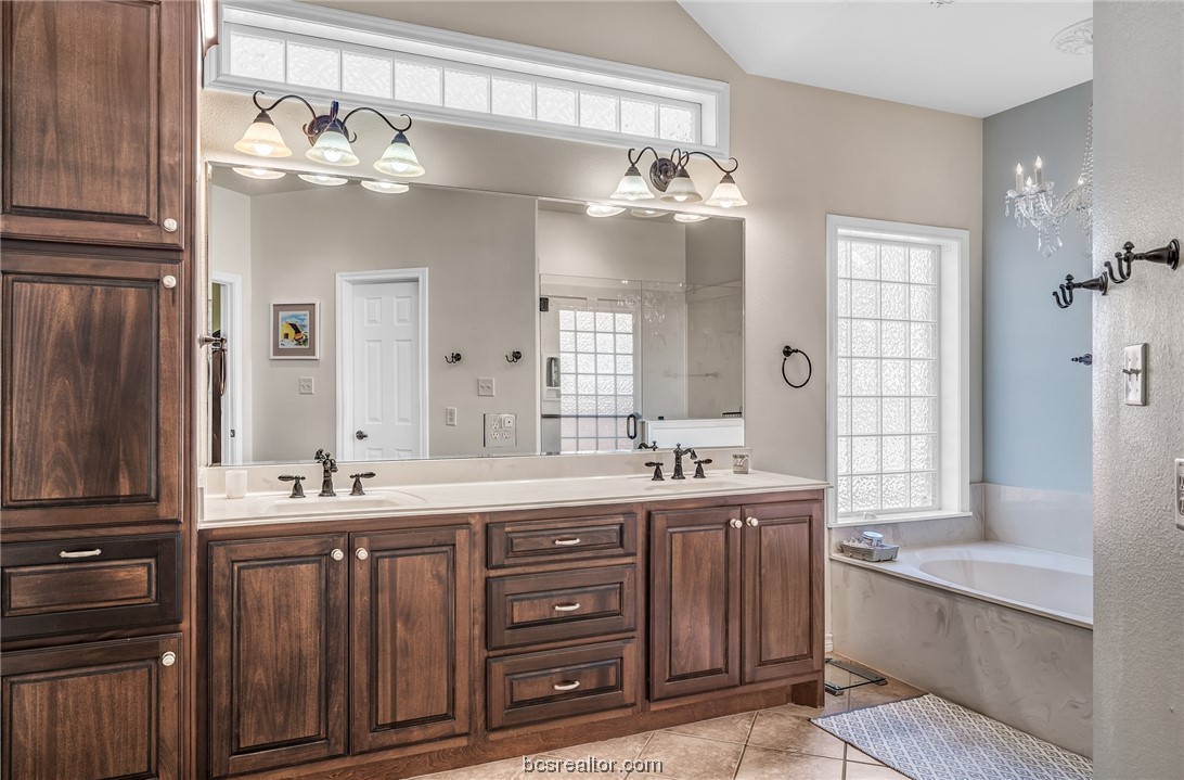 3200 Walnut Creek Court, Bryan, Texas, 77807, United States, 2 Bedrooms Bedrooms, ,3 BathroomsBathrooms,Residential,For Sale,3200 Walnut Creek Court,1663308