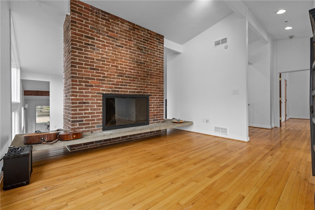 Fox Chapel, Pennsylvania, 15215, United States, 4 Bedrooms Bedrooms, ,5 BathroomsBathrooms,Residential,For Sale,1927245