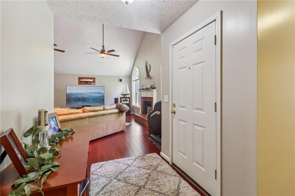 Flowery Branch, Georgia, 30542, United States, 4 Bedrooms Bedrooms, ,3 BathroomsBathrooms,Residential,For Sale,1923417