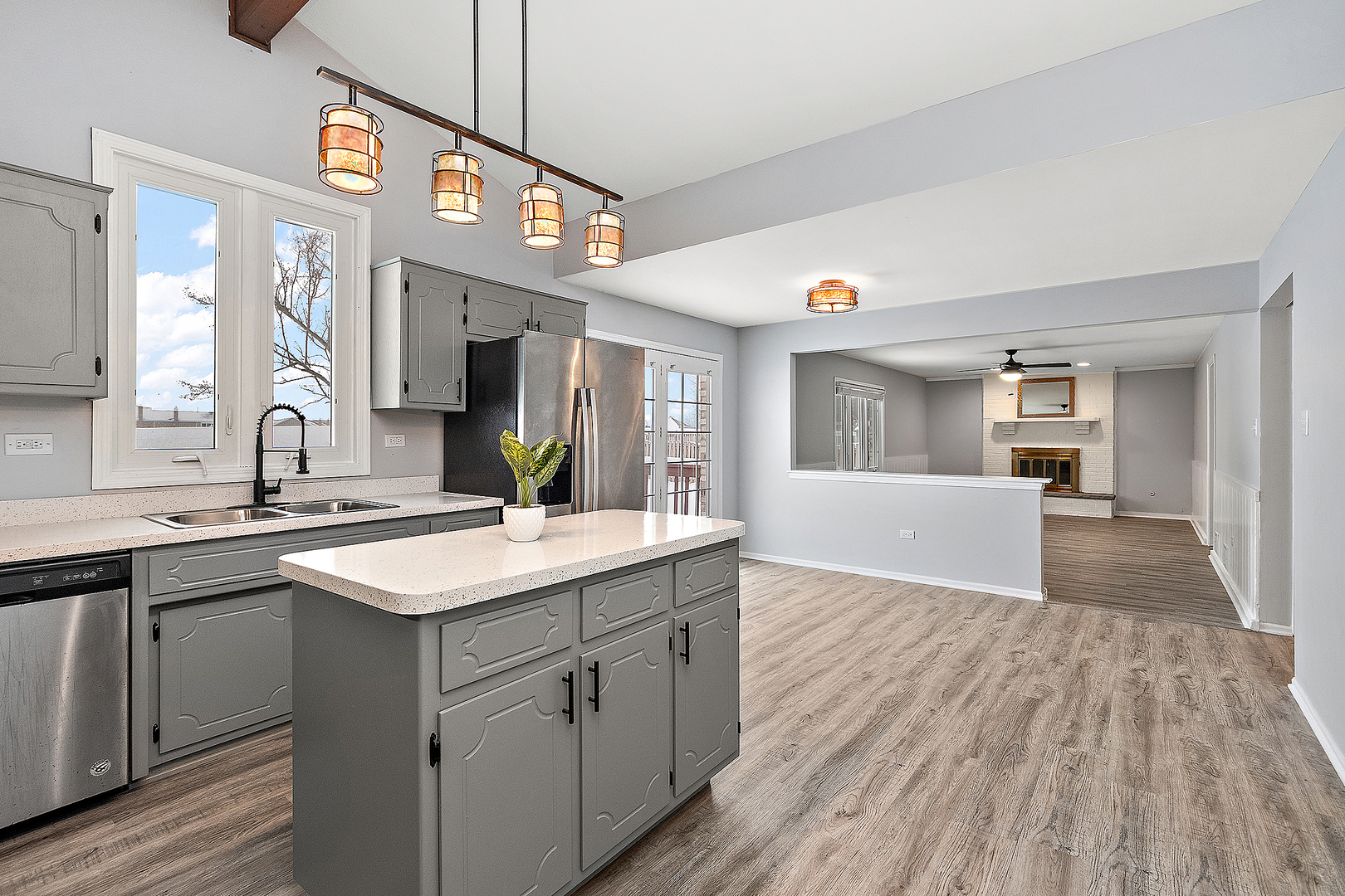 Orland Park, Illinois, 60467, United States, 4 Bedrooms Bedrooms, ,3 BathroomsBathrooms,Residential,For Sale,2000619