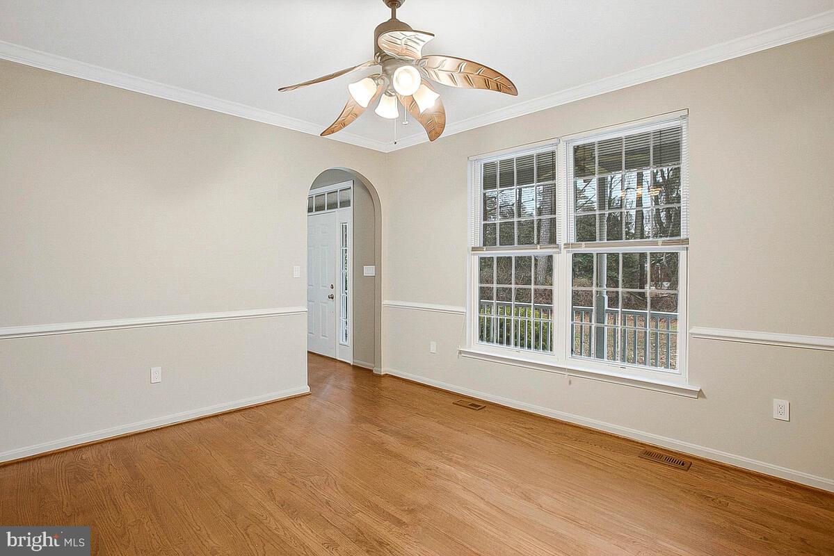 Port Republic, Maryland, 20676, United States, 5 Bedrooms Bedrooms, ,4 BathroomsBathrooms,Residential,For Sale,2005879