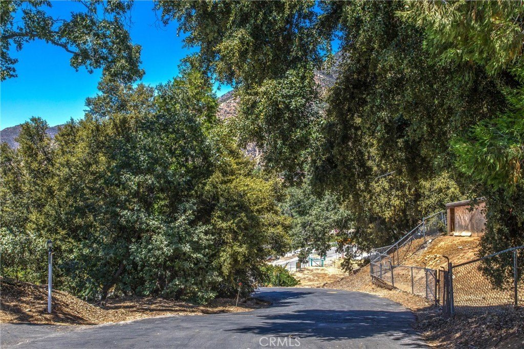 Oak Glen, California, 92399, United States, 2 Bedrooms Bedrooms, ,2 BathroomsBathrooms,Residential,For Sale,1920636