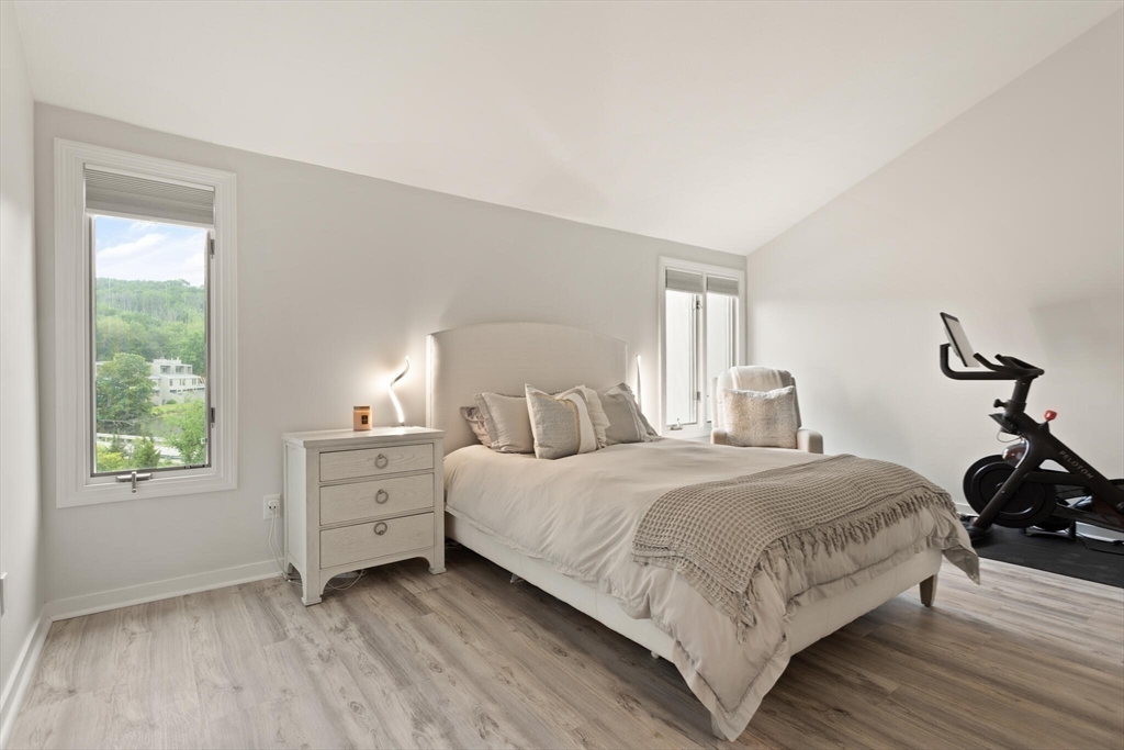 North Andover, Massachusetts, 01845, United States, 2 Bedrooms Bedrooms, ,2 BathroomsBathrooms,Residential,For Sale,1856023