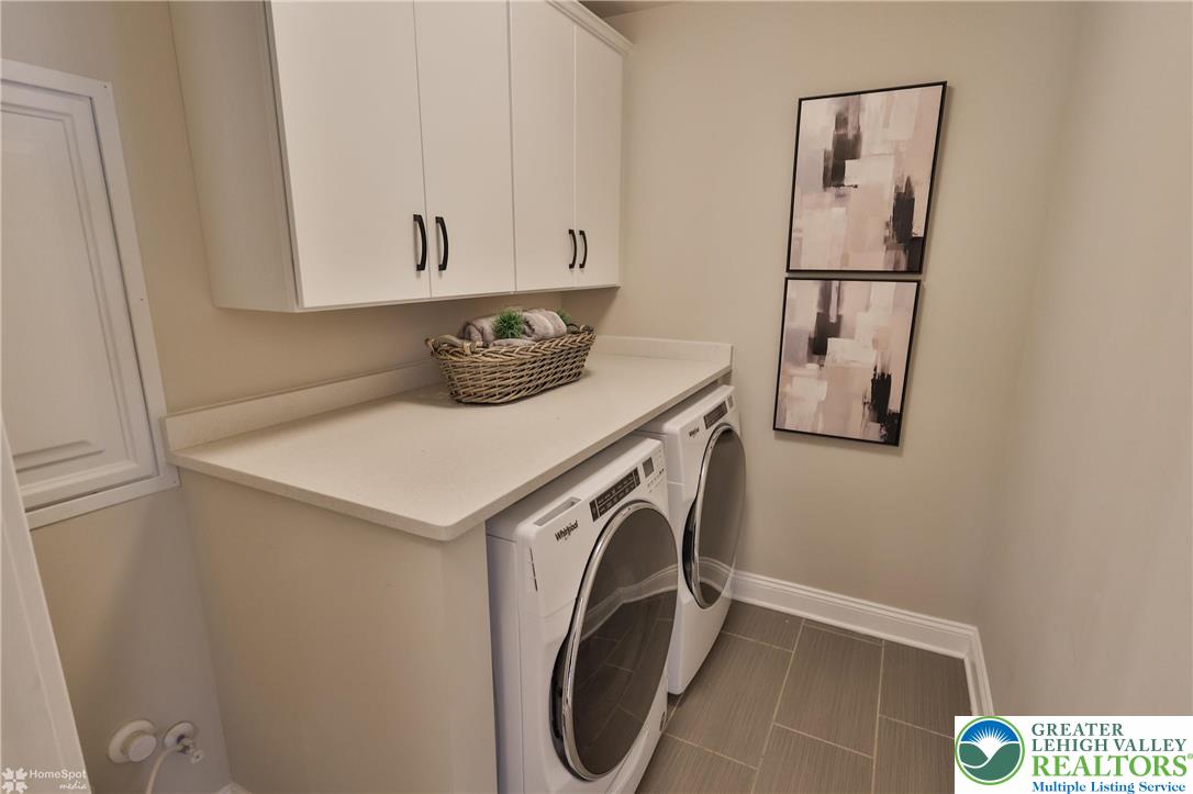 Easton, Pennsylvania, 18045, United States, 3 Bedrooms Bedrooms, ,3 BathroomsBathrooms,Residential,For Sale,1921447
