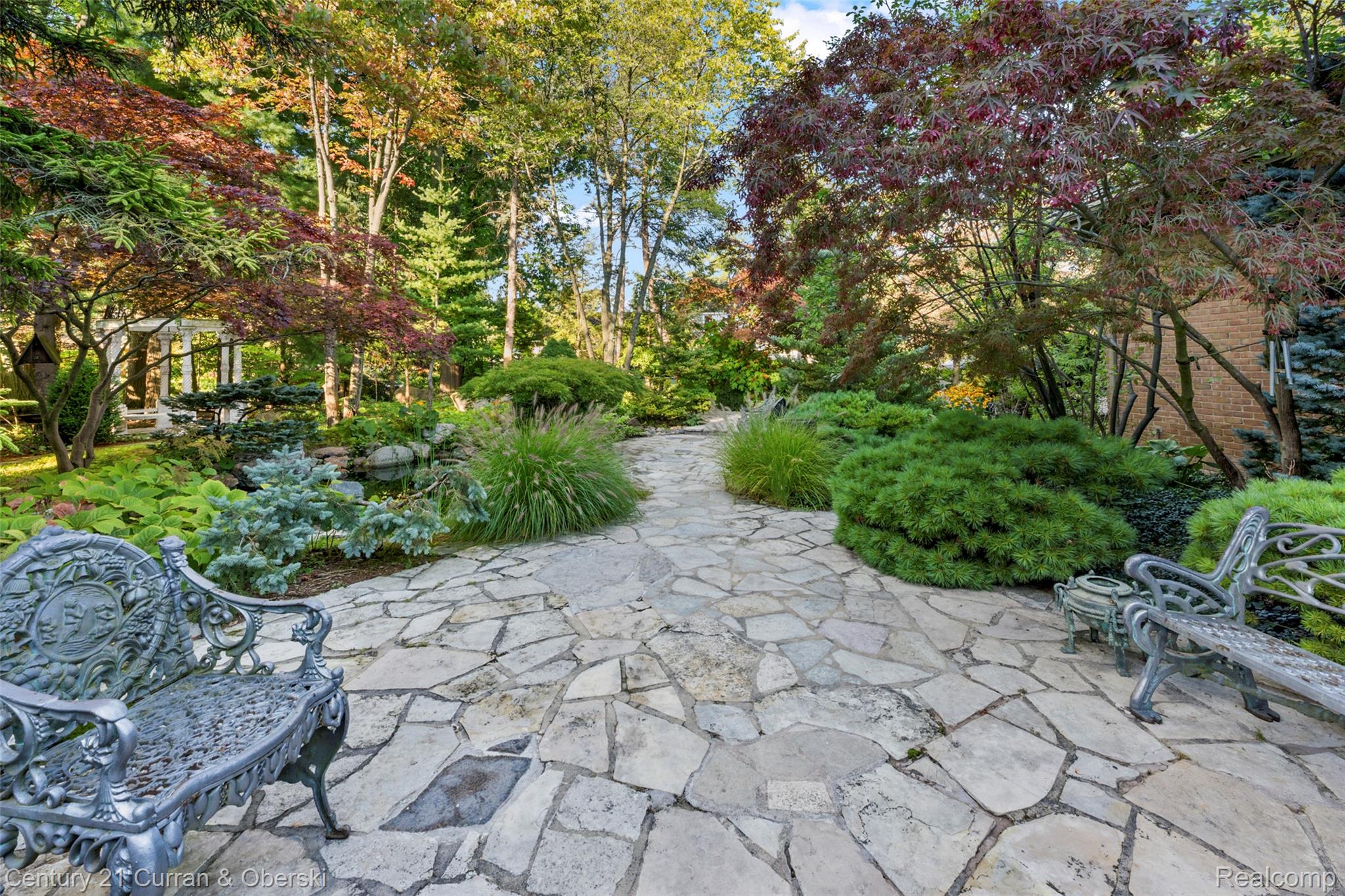 Dearborn, Michigan, 48124, United States, 4 Bedrooms Bedrooms, ,4 BathroomsBathrooms,Residential,For Sale,1983815