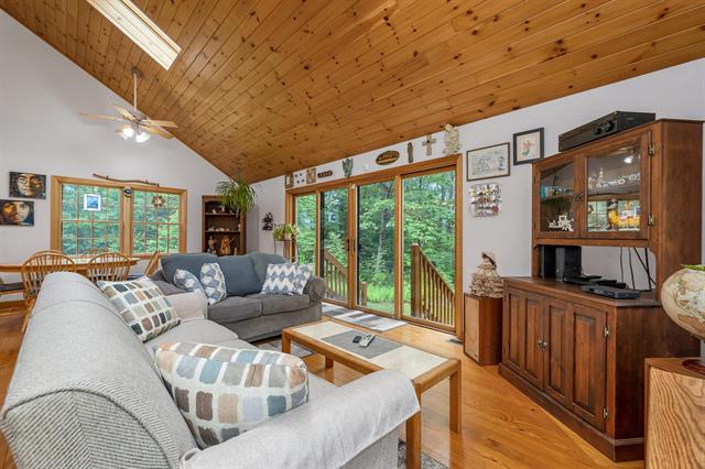 Epsom, New Hampshire, 03234, United States, 2 Bedrooms Bedrooms, ,1 BathroomBathrooms,Residential,For Sale,1861346