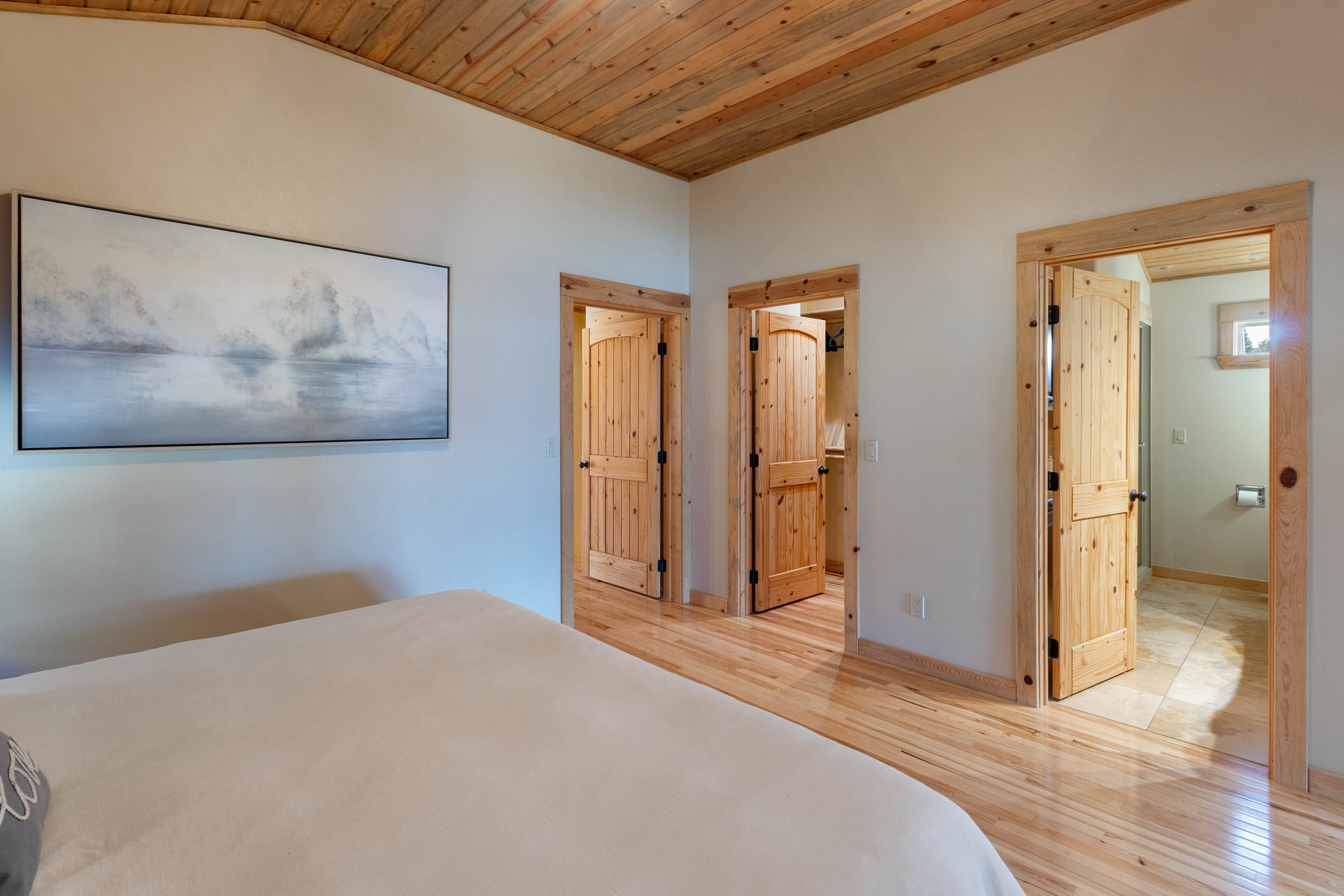 Sagle, Idaho, 83860, United States, 4 Bedrooms Bedrooms, ,2 BathroomsBathrooms,Residential,For Sale,2013773