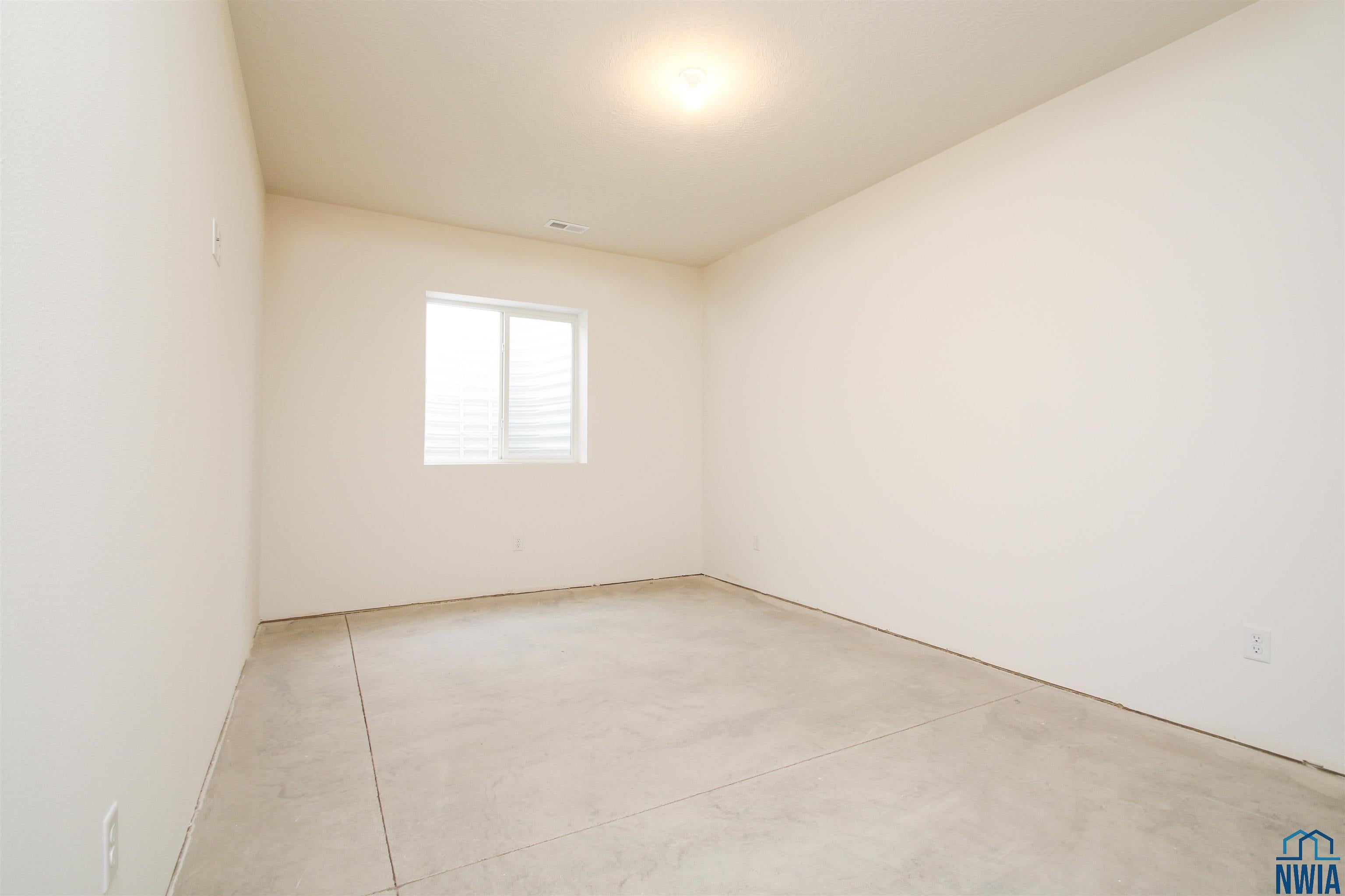 Sergeant Bluff, Iowa, 51054, United States, 3 Bedrooms Bedrooms, ,2 BathroomsBathrooms,Residential,For Sale,1974181