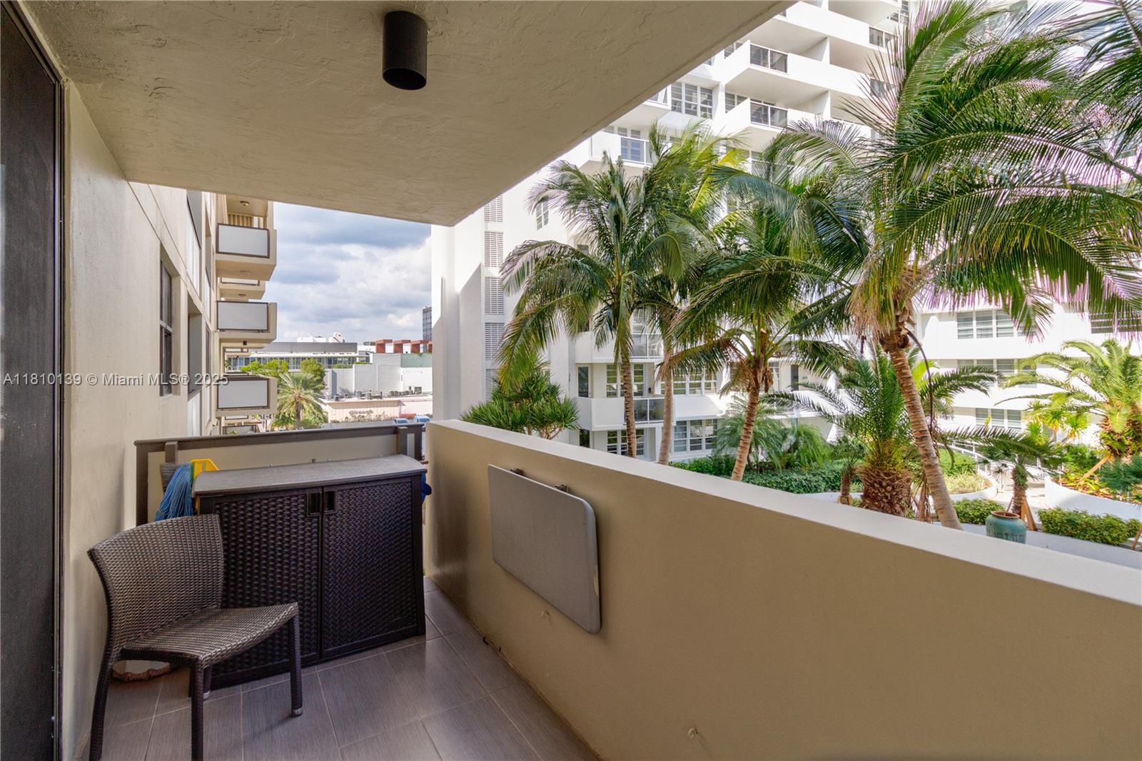 Miami Beach, Florida, 33139, United States, 2 Bedrooms Bedrooms, ,2 BathroomsBathrooms,Residential,For Sale,1850105