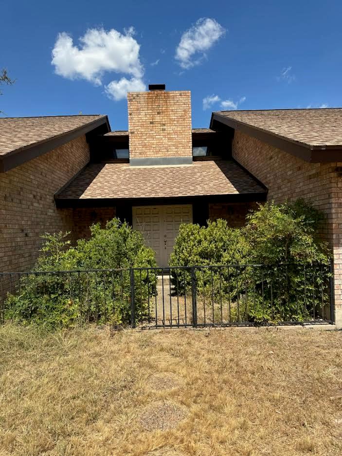 Fredericksburg, Texas, 78624, United States, 4 Bedrooms Bedrooms, ,2 BathroomsBathrooms,Residential,For Sale,1869551