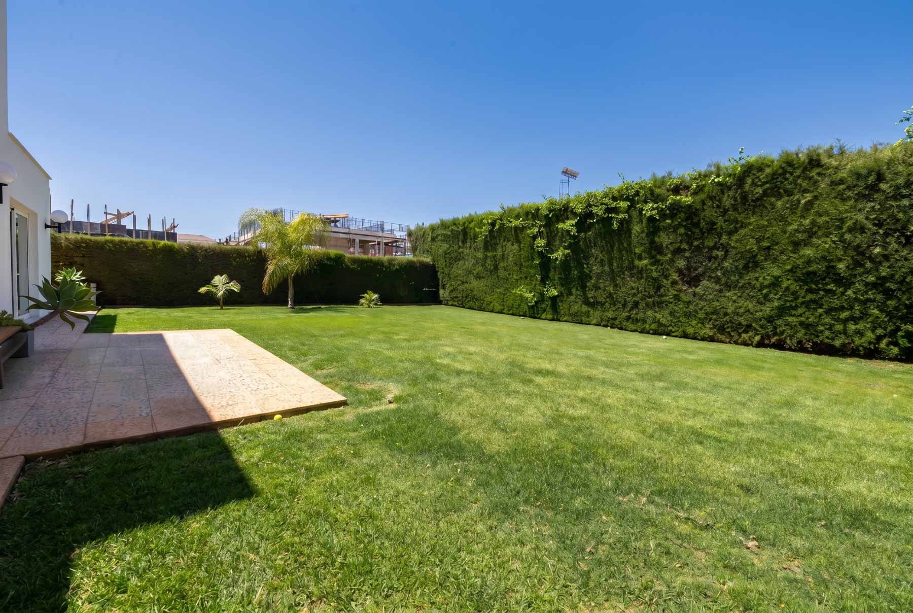  Seven Bedroom Villa WIth a Private Pool in Limassol - 物件實景