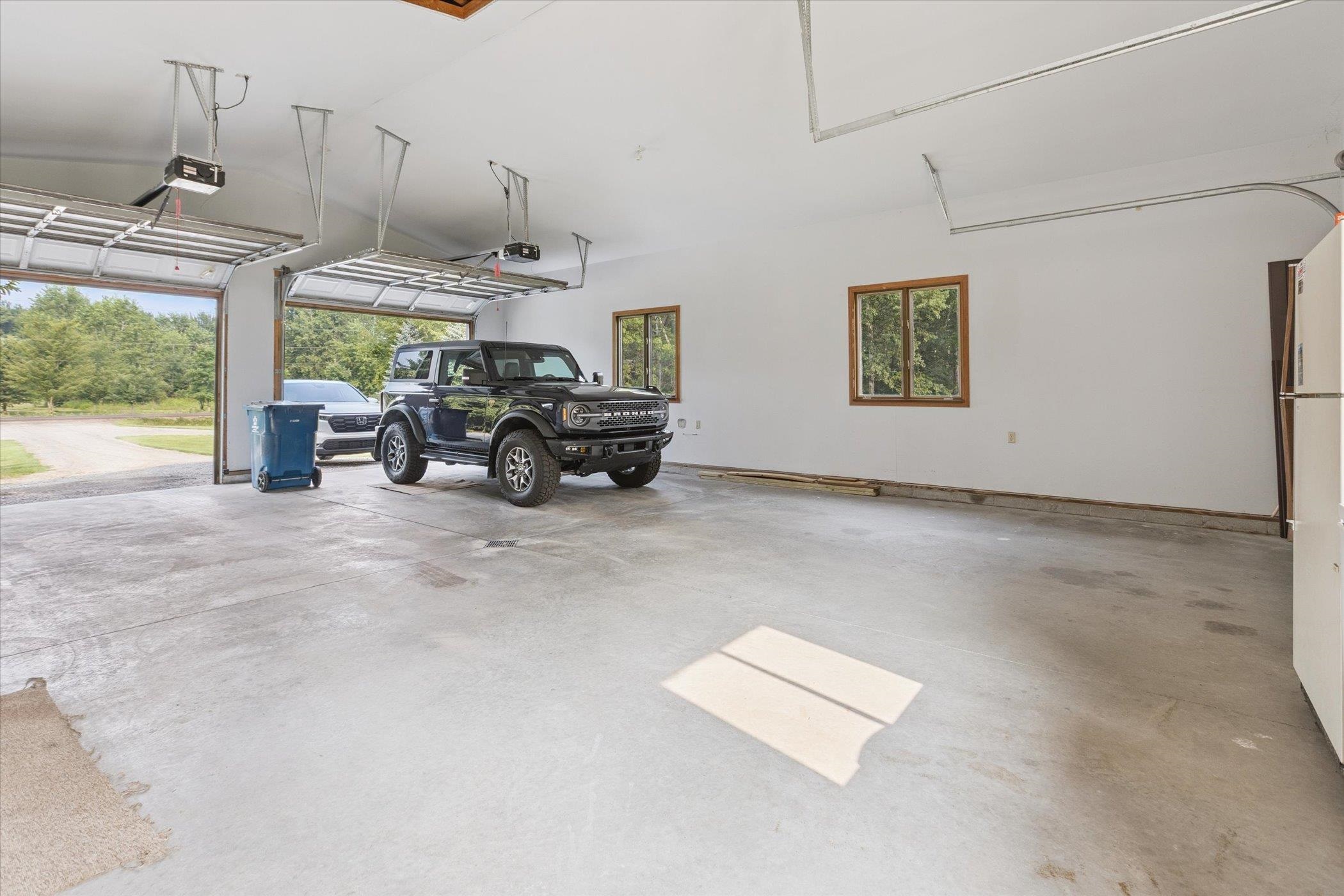 Midland, Michigan, 48640, United States, 3 Bedrooms Bedrooms, ,3 BathroomsBathrooms,Residential,For Sale,1975279