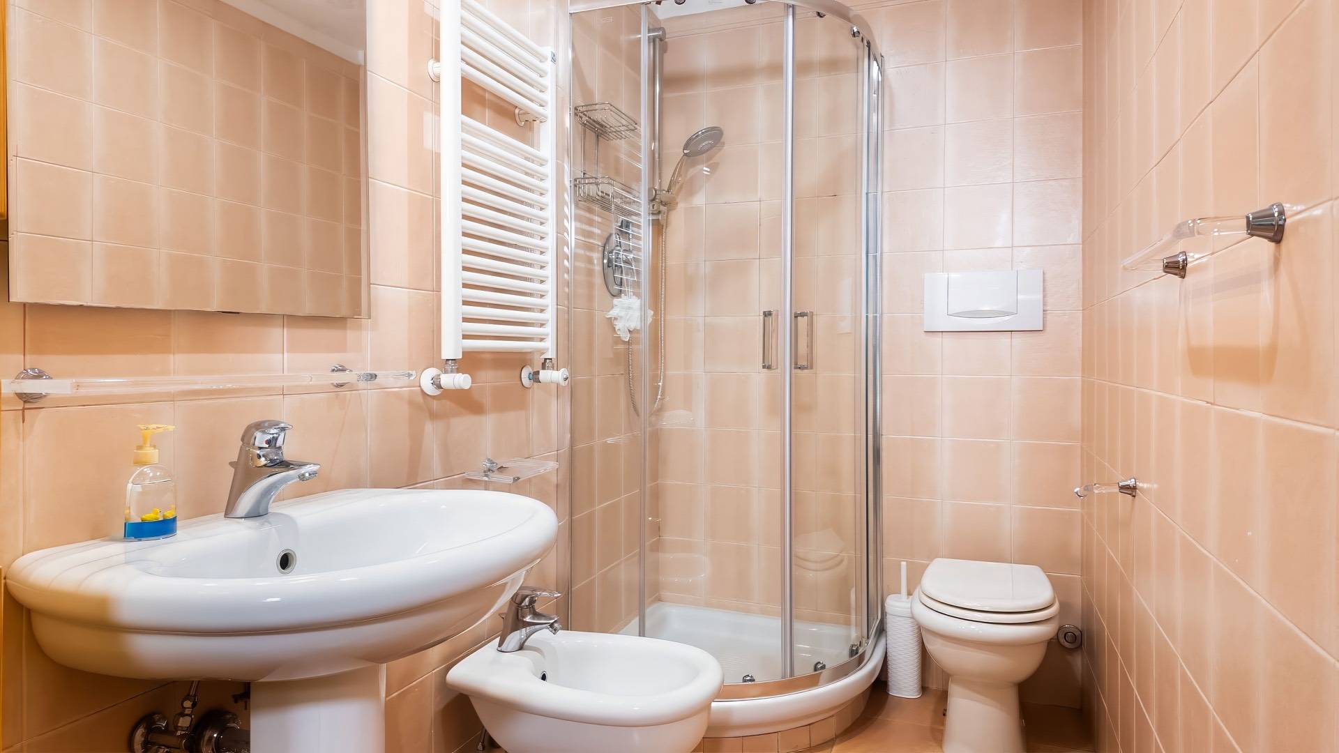 Roma, Roma, 00100, IT, 5 Bedrooms Bedrooms, ,7 BathroomsBathrooms,Residential,For Sale,1805365