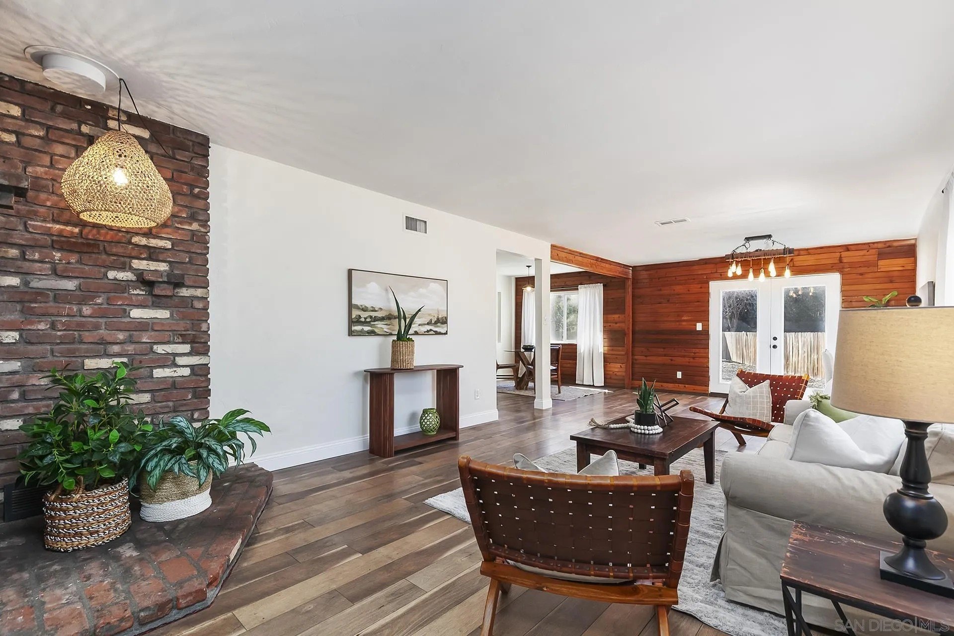 Alpine, California, 91901, United States, 3 Bedrooms Bedrooms, ,2 BathroomsBathrooms,Residential,For Sale,1990972