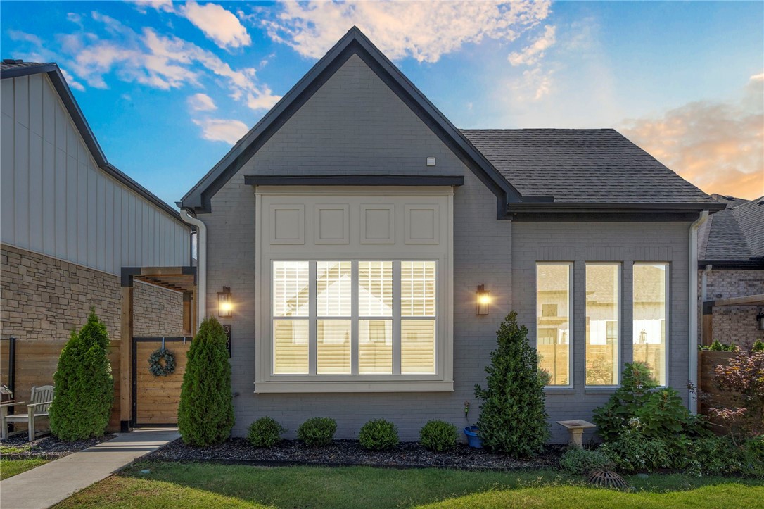 Bentonville, Arkansas, 72713, United States, 2 Bedrooms Bedrooms, ,3 BathroomsBathrooms,Residential,For Sale,1941714