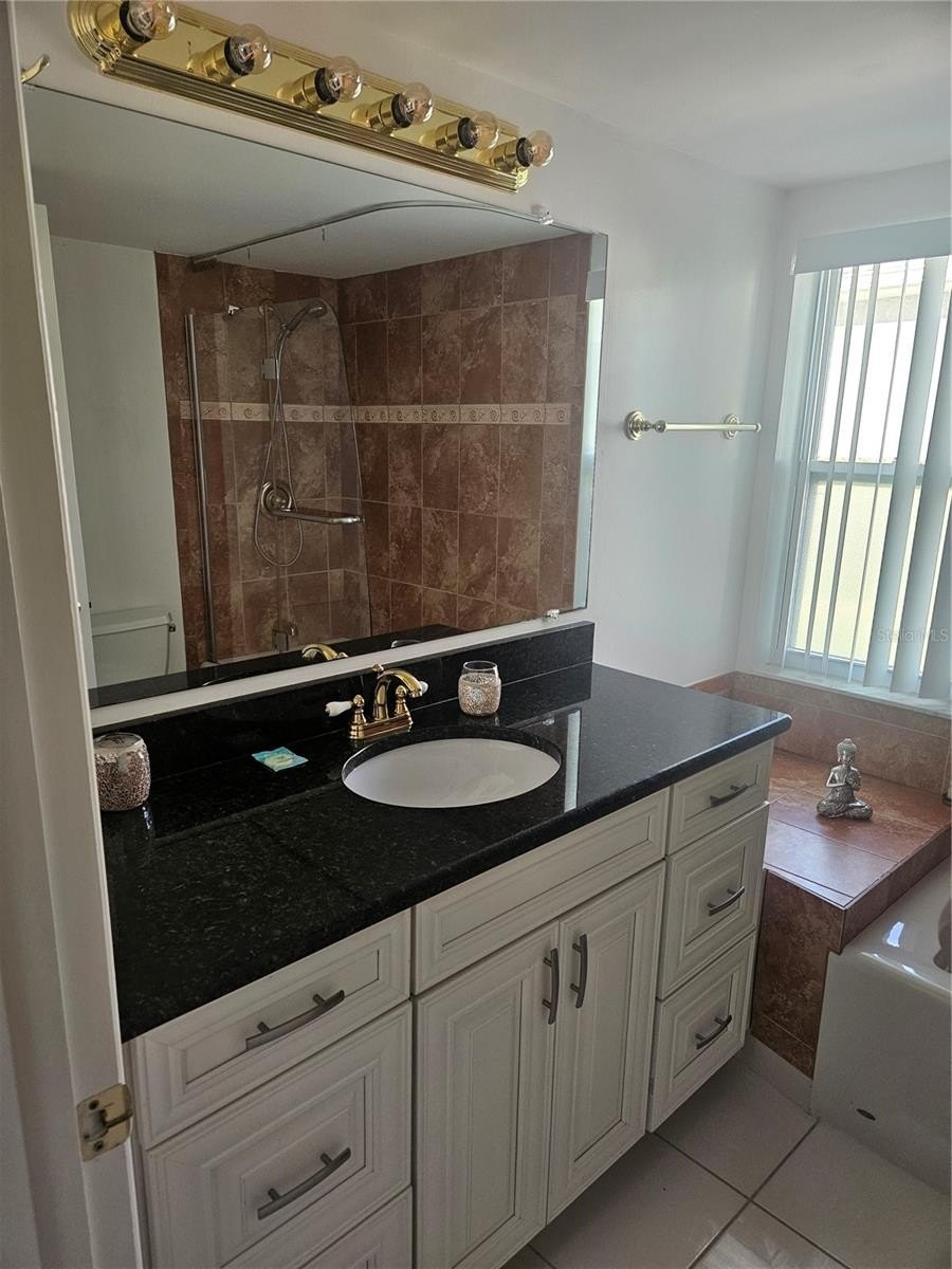 CAPE CORAL, Florida, 33914, United States, 4 Bedrooms Bedrooms, ,4 BathroomsBathrooms,Residential,For Sale,1981133