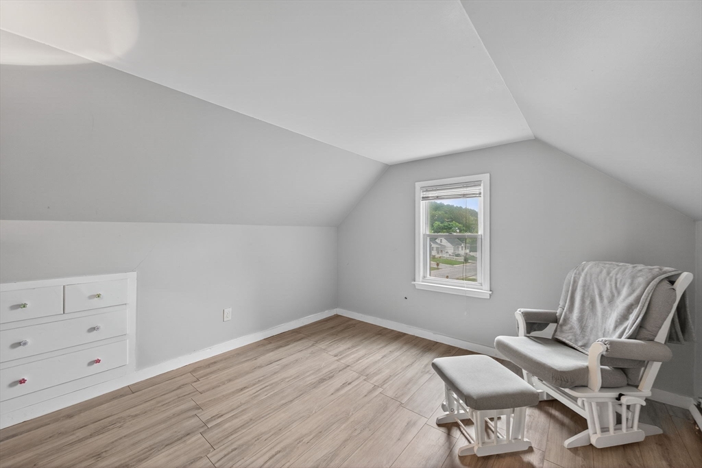 Dracut, Massachusetts, 01826, United States, 4 Bedrooms Bedrooms, ,2 BathroomsBathrooms,Residential,For Sale,1937209