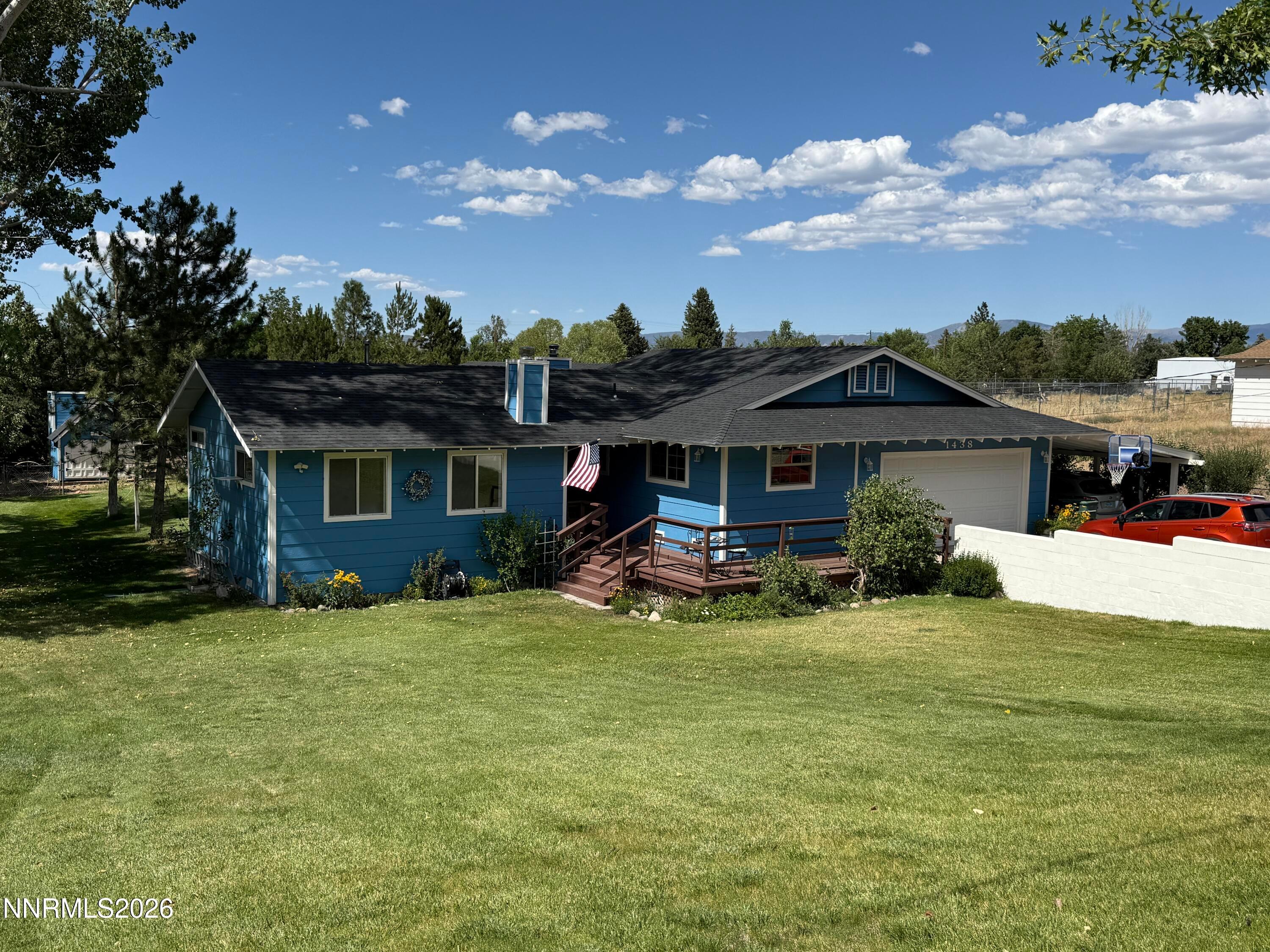 Topaz Ln, Gardnerville, NV 89460