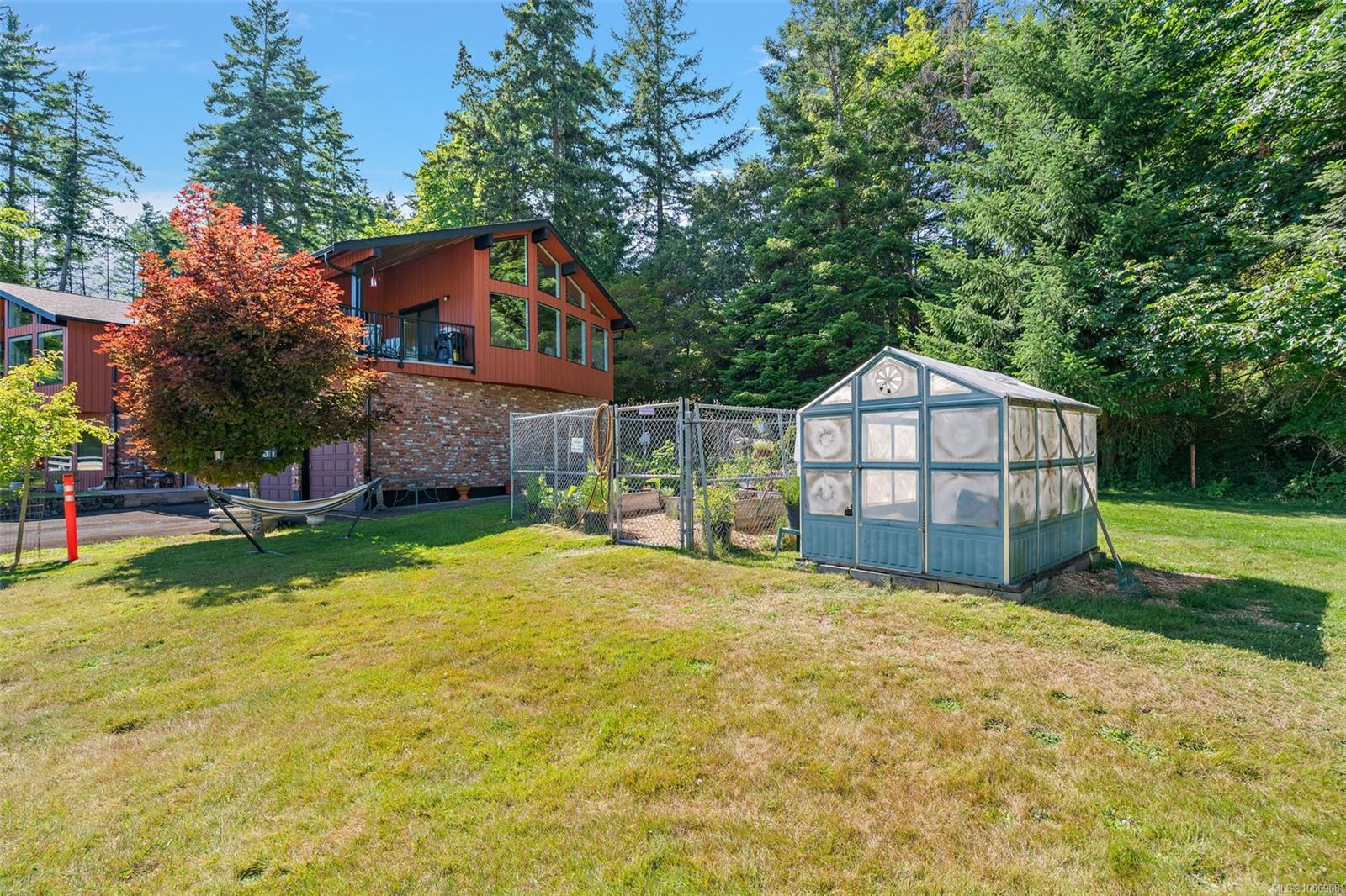 SAANICH, British Columbia, V9E 2C8, CA, 5 Bedrooms Bedrooms, ,Residential,For Sale,1890664