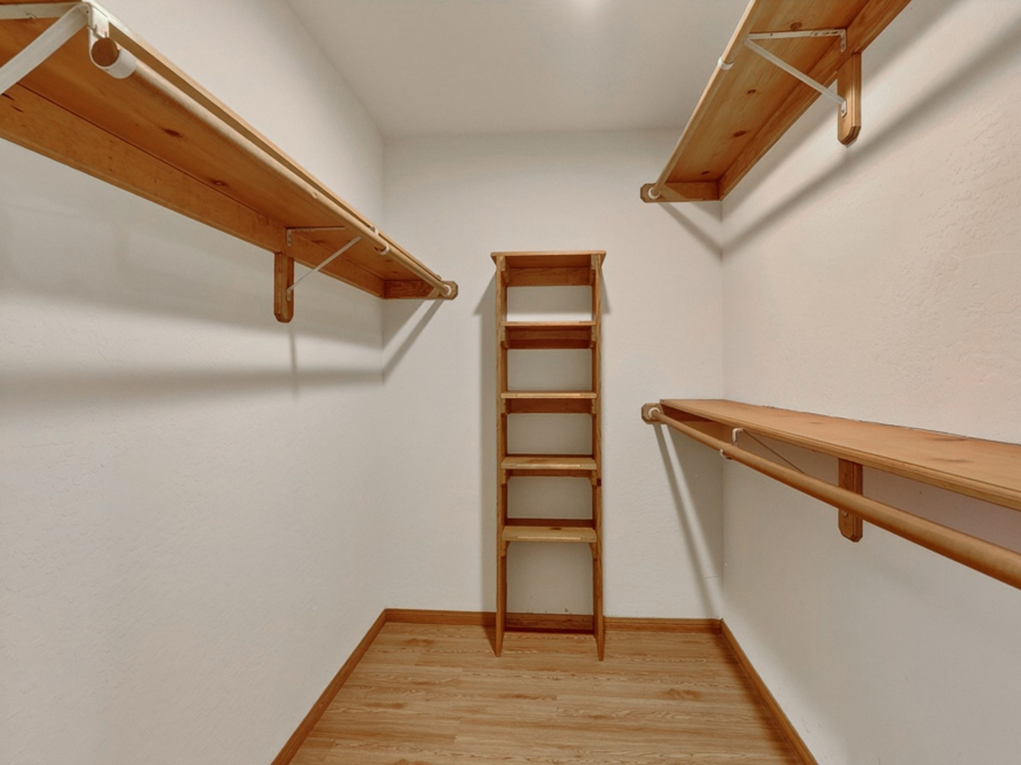  229 Shasta Drive, Lake Arrowhead, CA 92352 - 物件實景