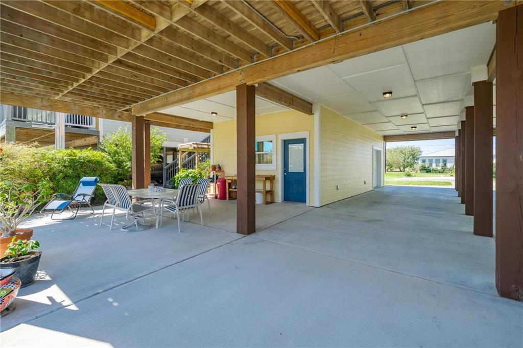 Rockport, Texas, 78382, United States, 3 Bedrooms Bedrooms, ,3 BathroomsBathrooms,Residential,For Sale,1848345