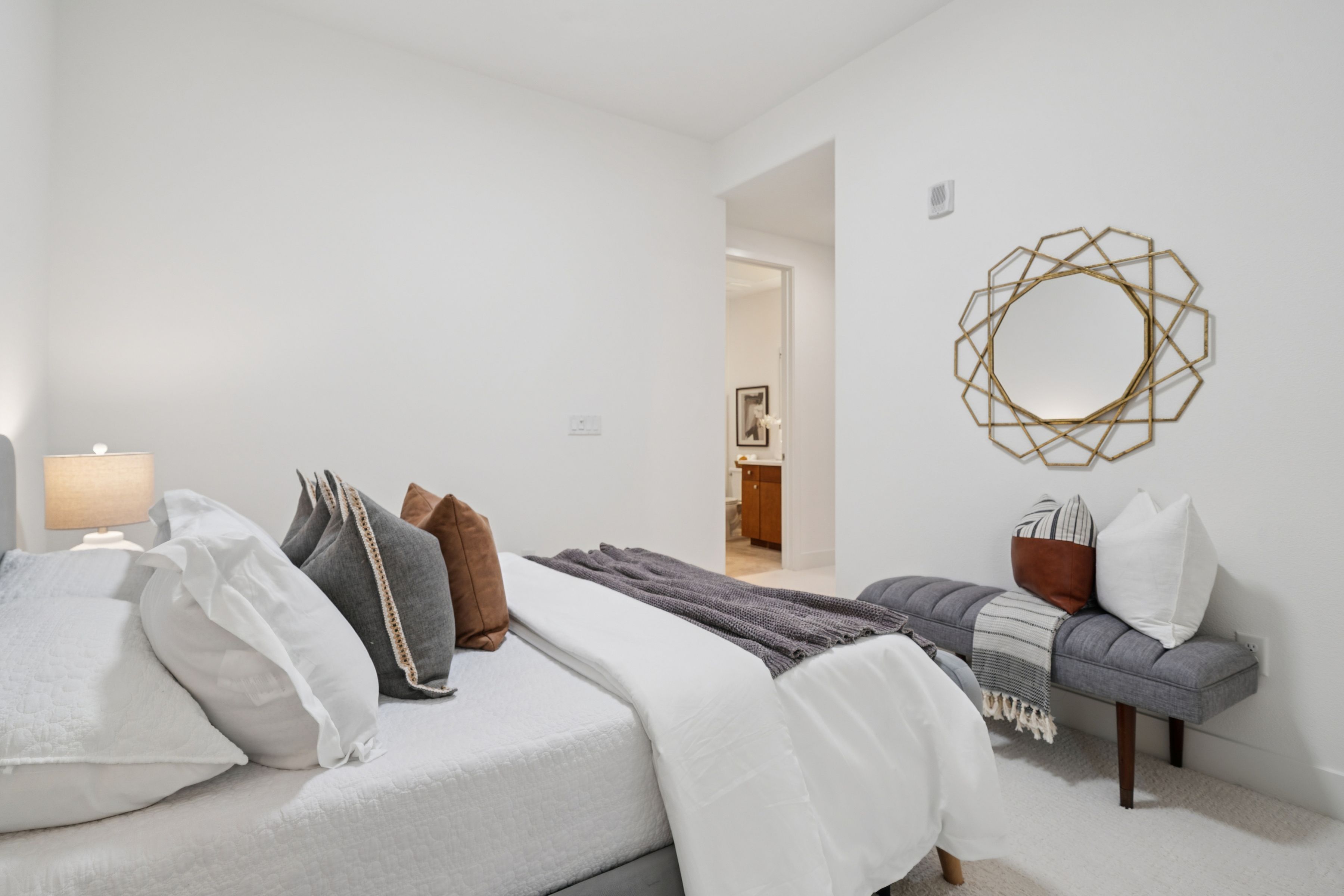  Luxury Light-Filled Metro Crossing Condo - 物件實景