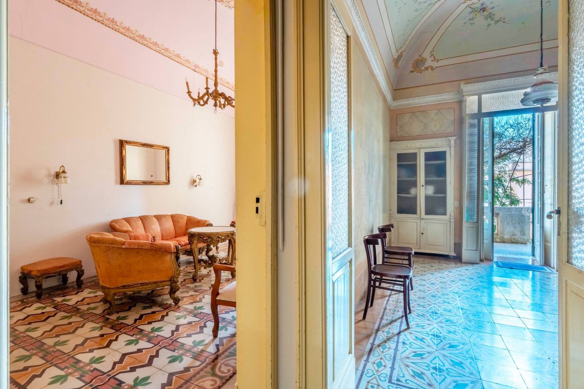 Piazza XX Settembre, Martina Franca, Taranto, 74015, IT, 8 Bedrooms Bedrooms, ,4 BathroomsBathrooms,Residential,For Sale,Piazza XX Settembre,1657102