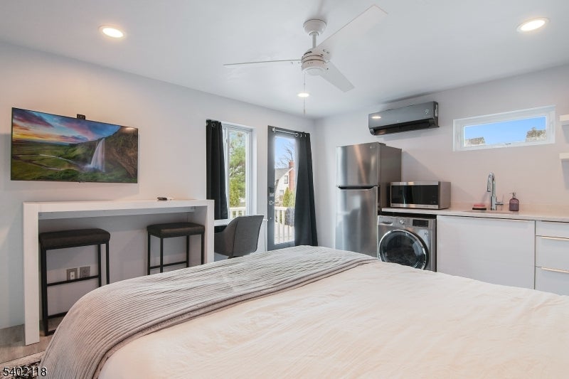 West Orange Twp., New Jersey, 07052, United States, 4 Bedrooms Bedrooms, ,3 BathroomsBathrooms,Residential,For Sale,2005893