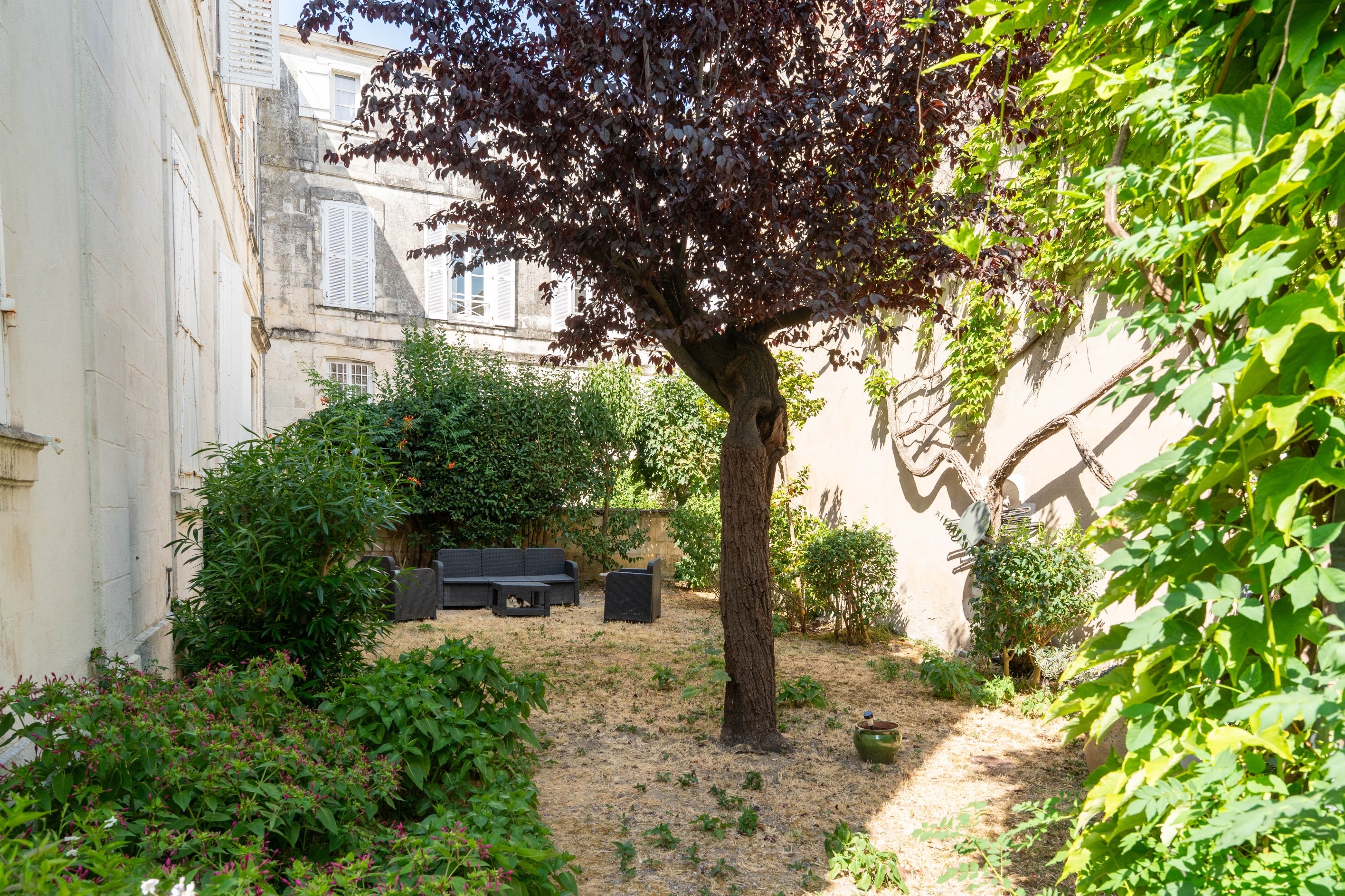  A refined urban retreat, ideally located just steps from the harbour and the ci… - 物件實景