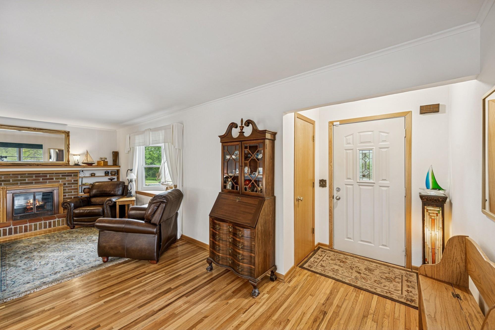 Minnetonka, Minnesota, 55345, United States, 3 Bedrooms Bedrooms, ,1 BathroomBathrooms,Residential,For Sale,1902041