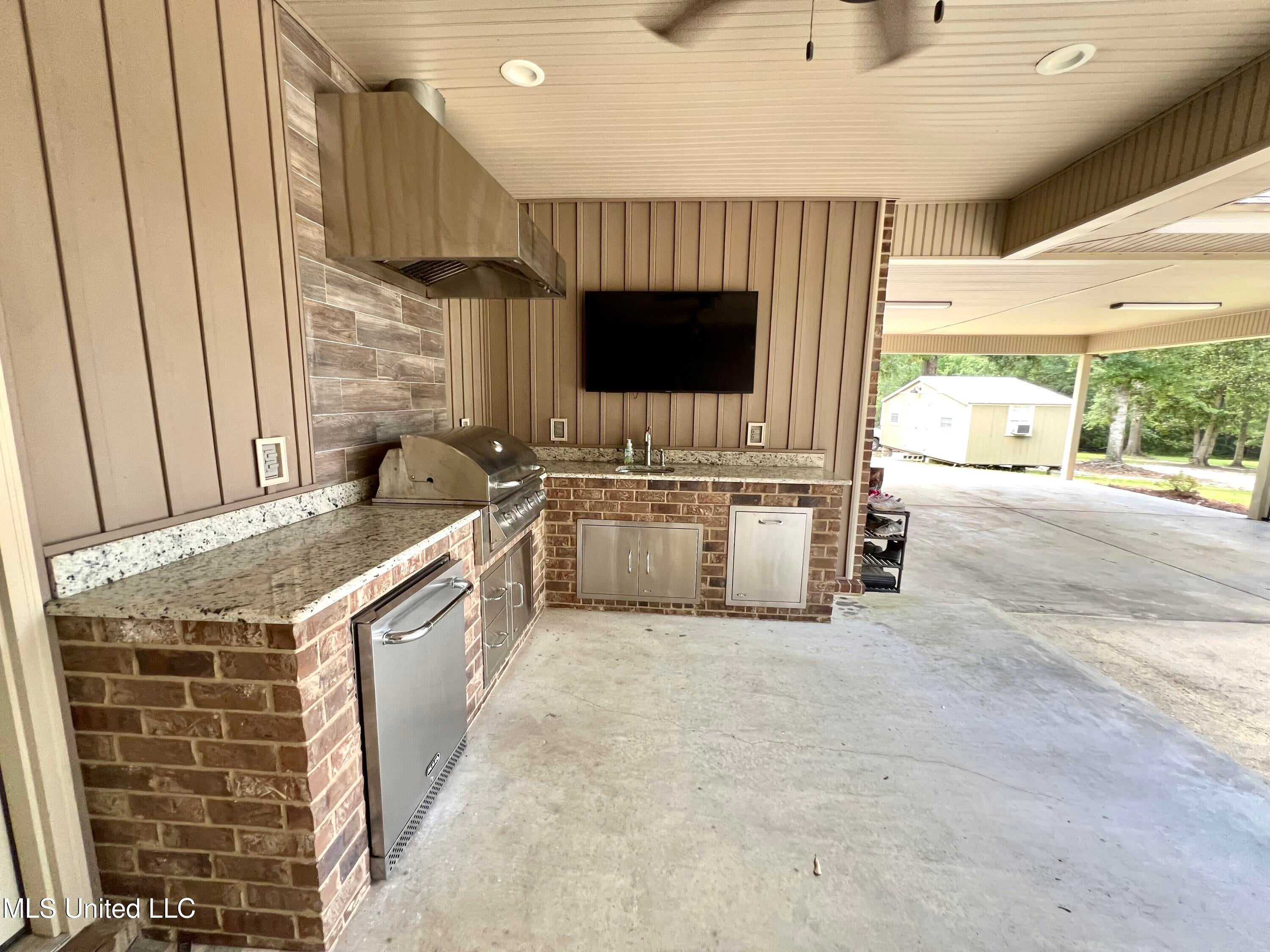 Lucedale, Mississippi, 39452, United States, 4 Bedrooms Bedrooms, ,3 BathroomsBathrooms,Residential,For Sale,1890543