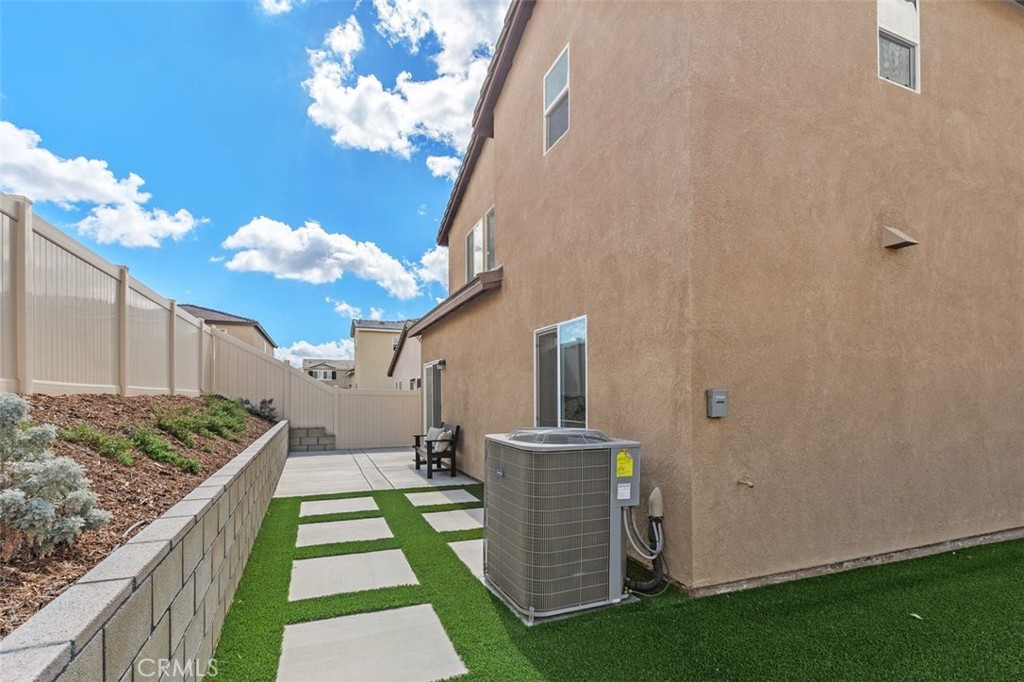 Winchester, California, 92596, United States, 5 Bedrooms Bedrooms, ,3 BathroomsBathrooms,Residential,For Sale,1986511