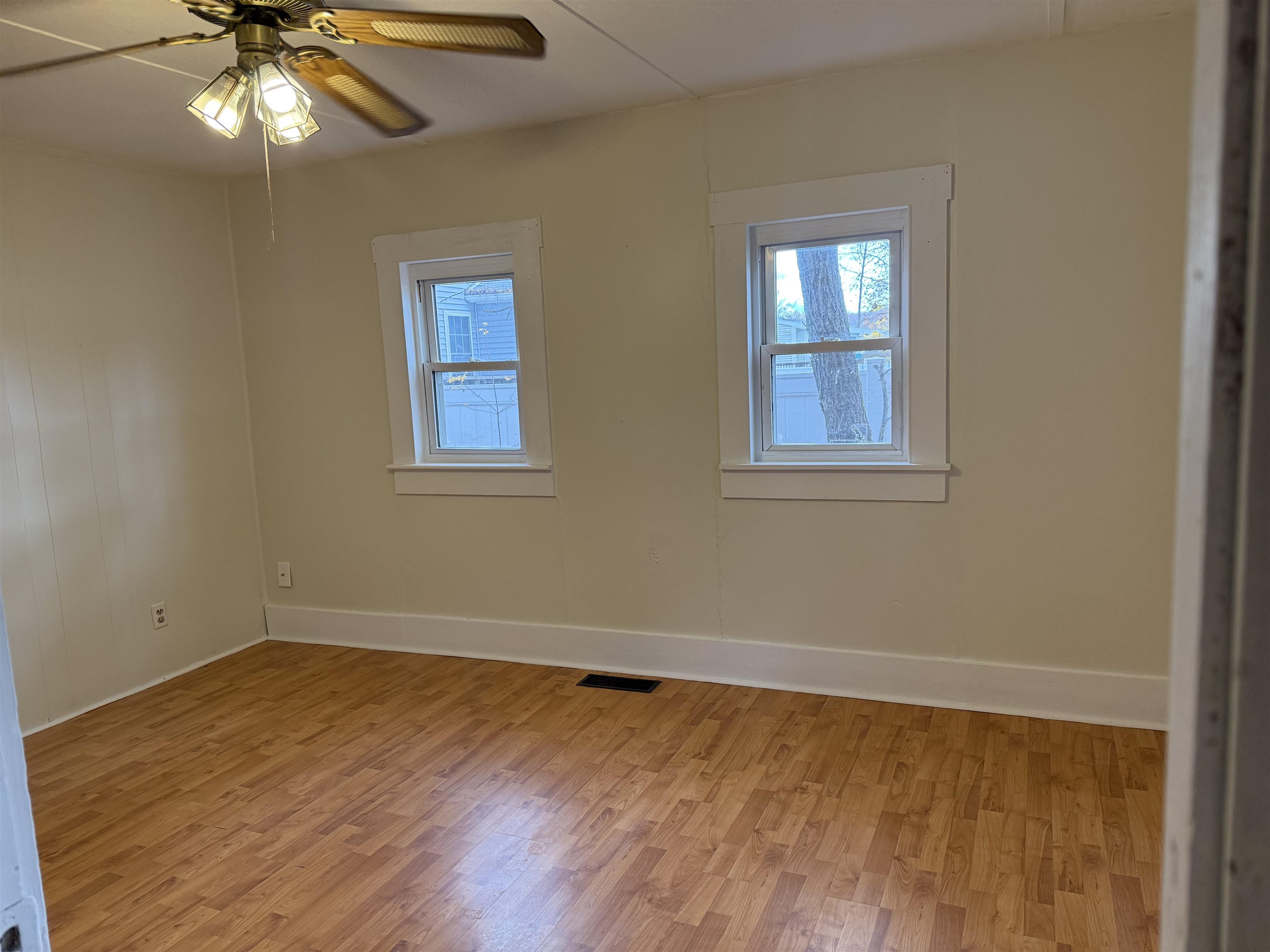 Nashua, New Hampshire, 03060, United States, ,Residential,For Sale,1994543