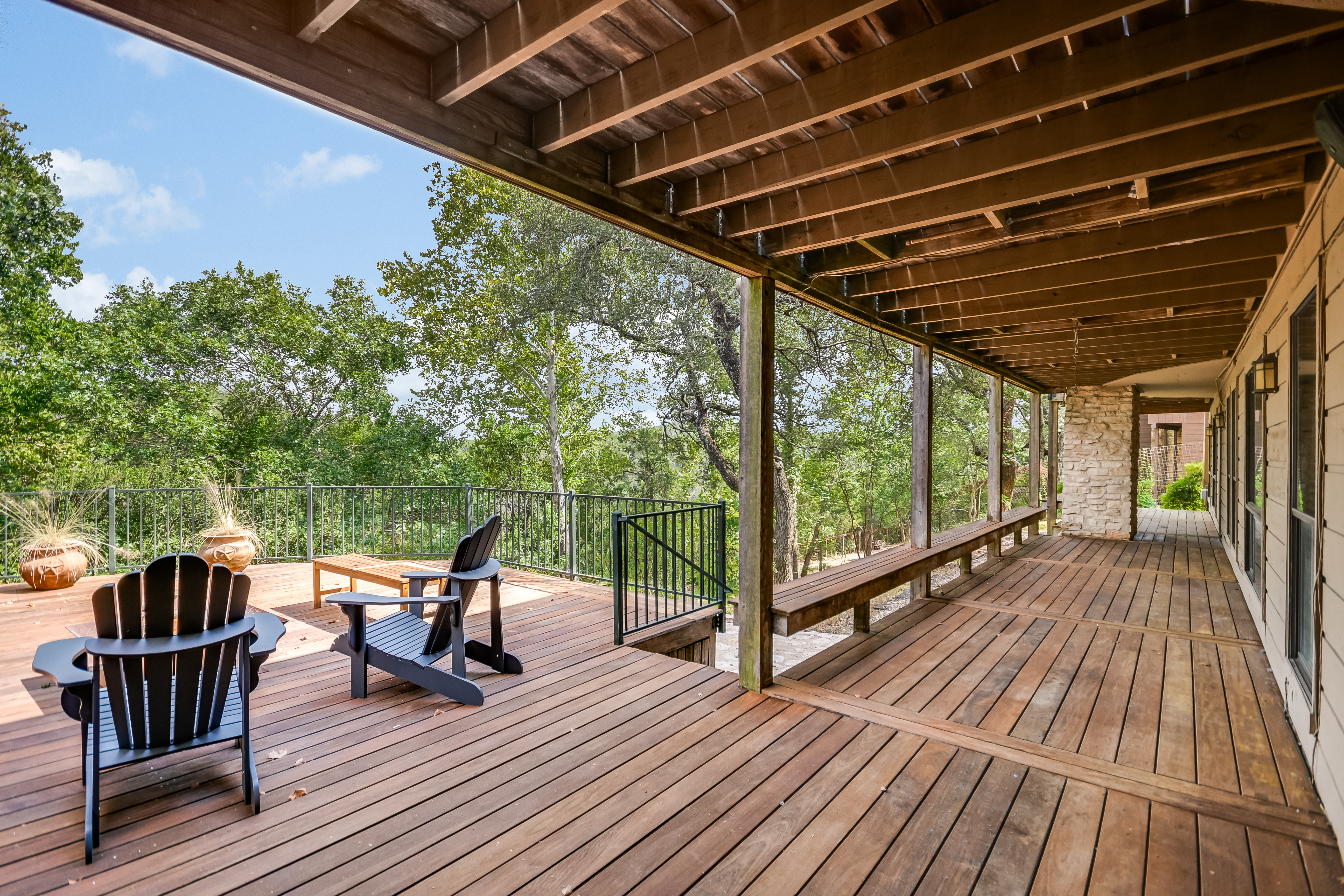  JUST LISTED - Treetop living in Lost Creek - 物件實景