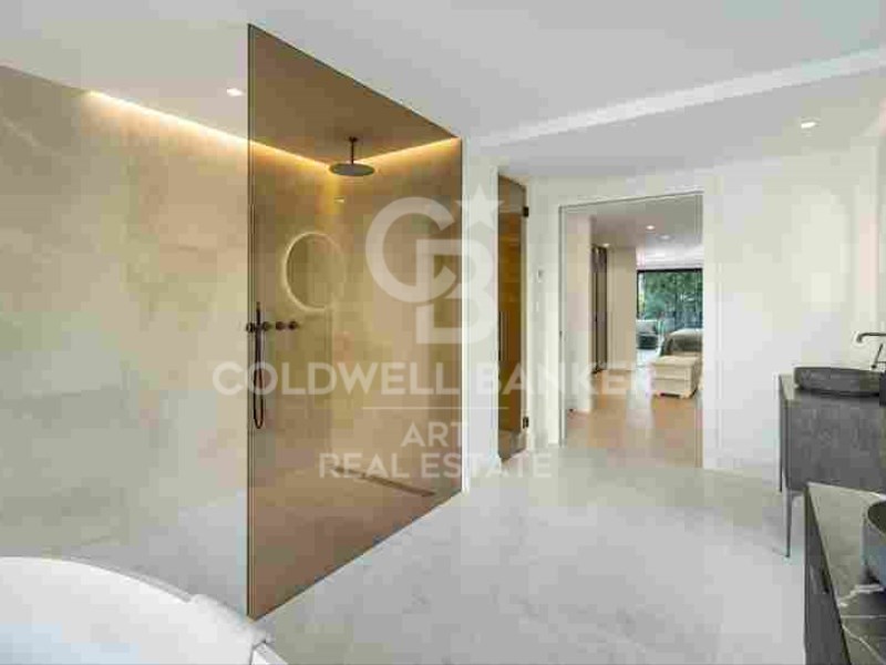 Marbella, Andalusia, ES, 5 Bedrooms Bedrooms, ,5 BathroomsBathrooms,Residential,For Sale,1819218