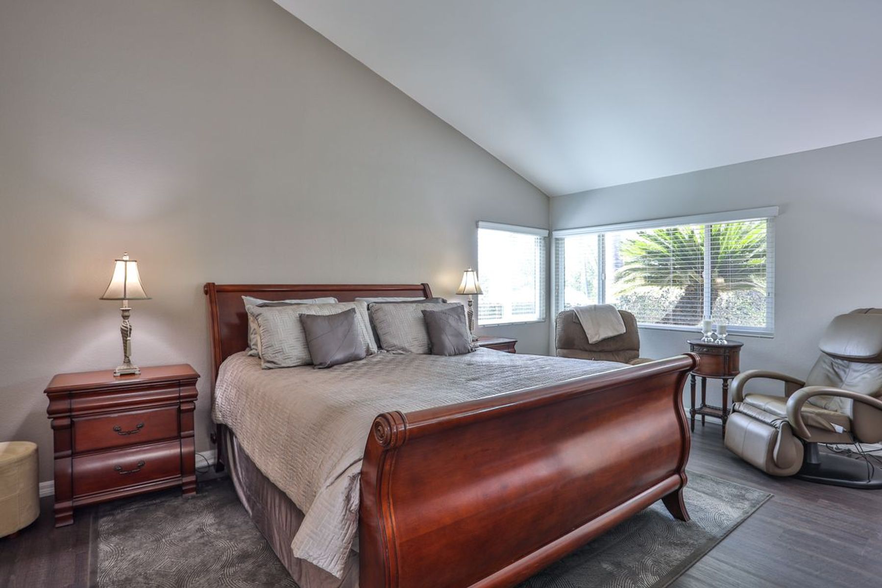 1053 Saint Andrews Drive, Upland, CA 91784 - 物件實景