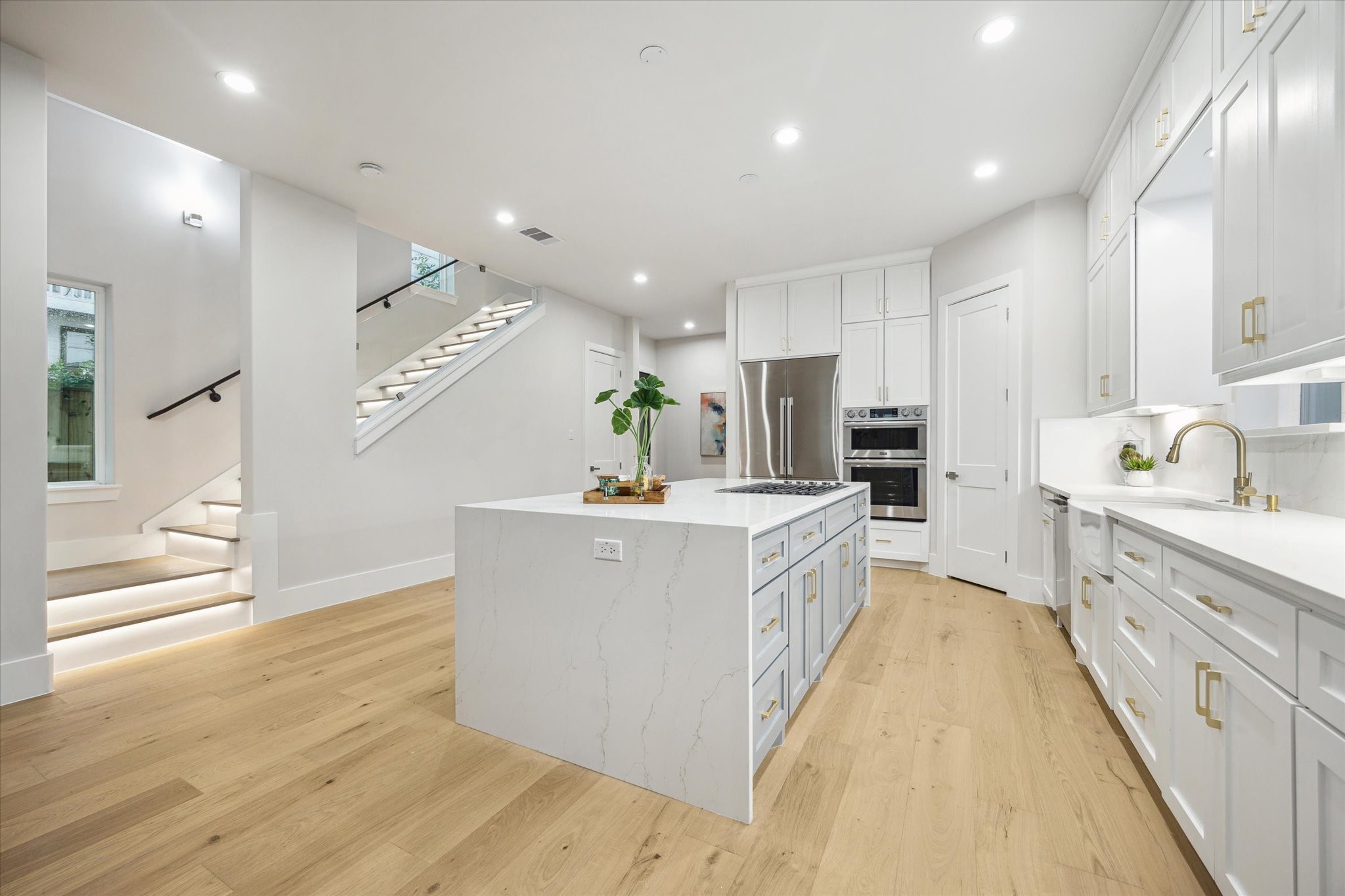  902 Knox Street A - 物件實景