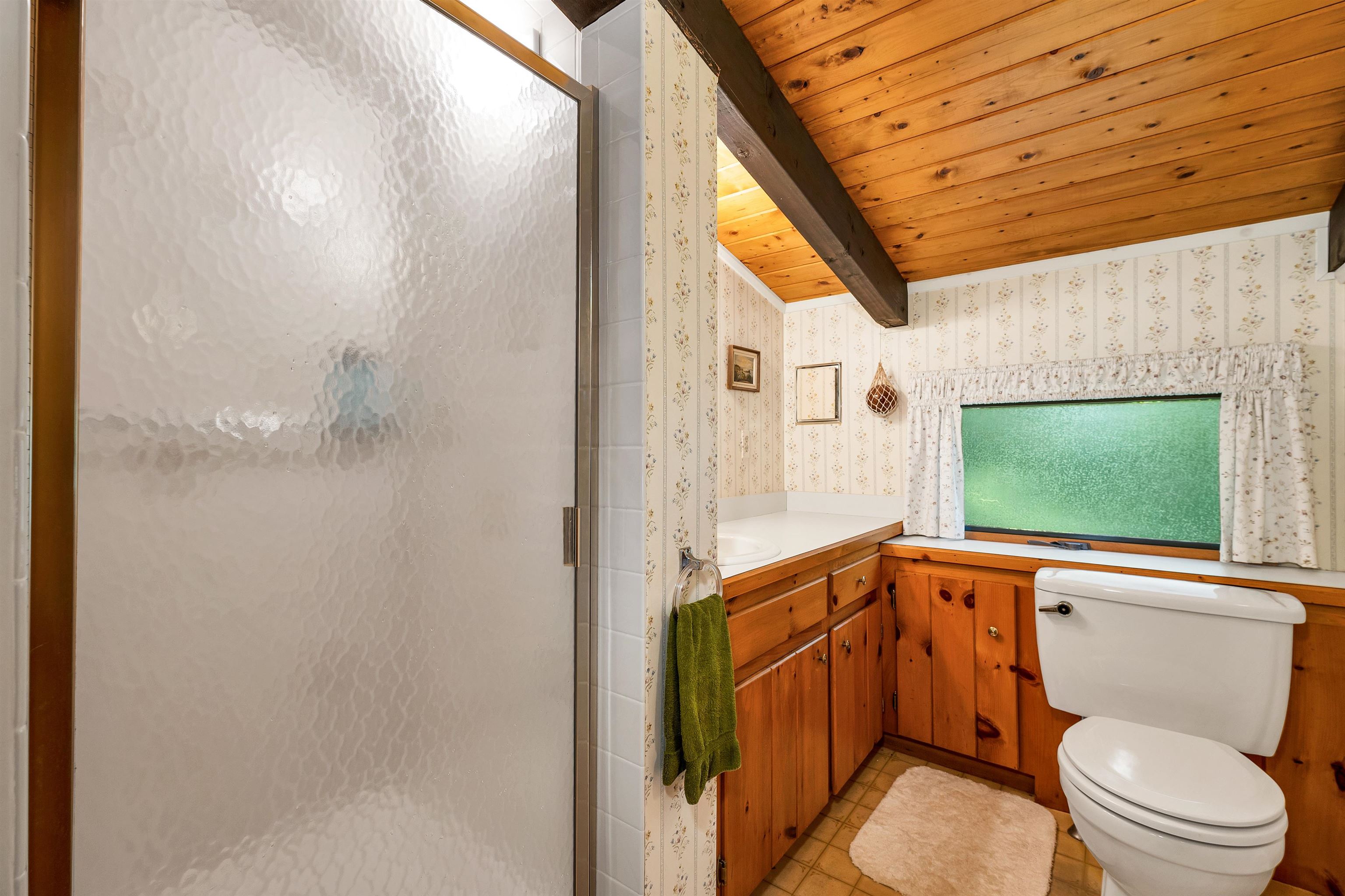 Moultonborough, New Hampshire, 03254, United States, 3 Bedrooms Bedrooms, ,3 BathroomsBathrooms,Residential,For Sale,1901943