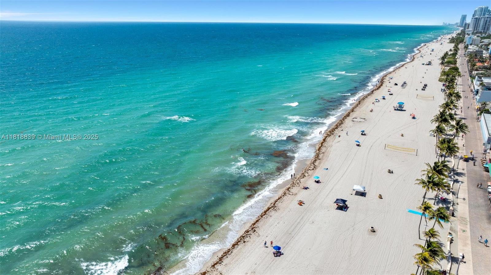 Hollywood, Florida, 33019, United States, 2 Bedrooms Bedrooms, ,1 BathroomBathrooms,Residential,For Sale,1850092