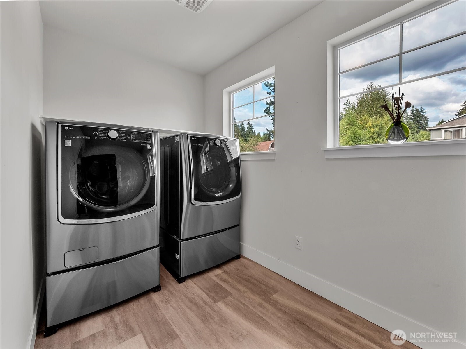 Lake Stevens, Washington, 98258, United States, 4 Bedrooms Bedrooms, ,4 BathroomsBathrooms,Residential,For Sale,1883070