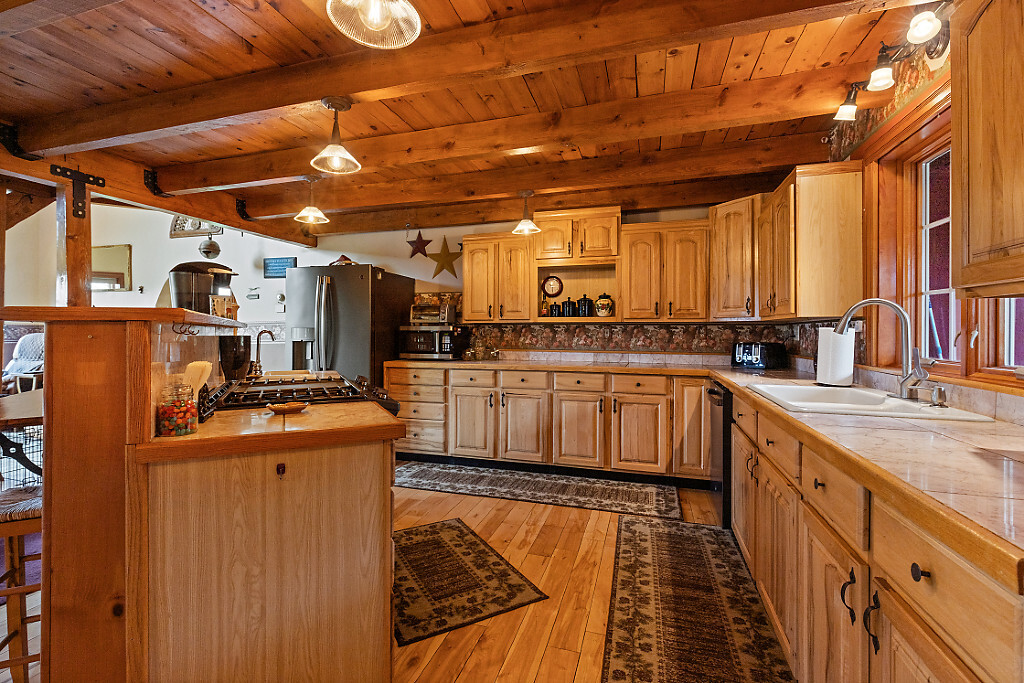 Liberty, Maine, 04949, United States, 2 Bedrooms Bedrooms, ,3 BathroomsBathrooms,Residential,For Sale,1838290